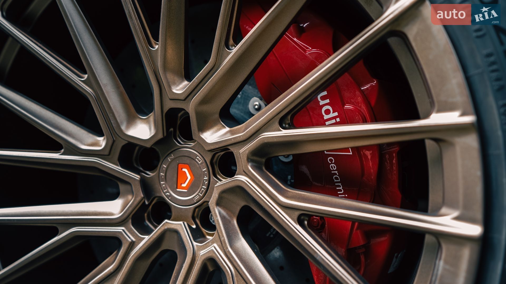 Audi RS6 2021 VIN WUAZZZF22NN900809 фото оголошення 3 з 46