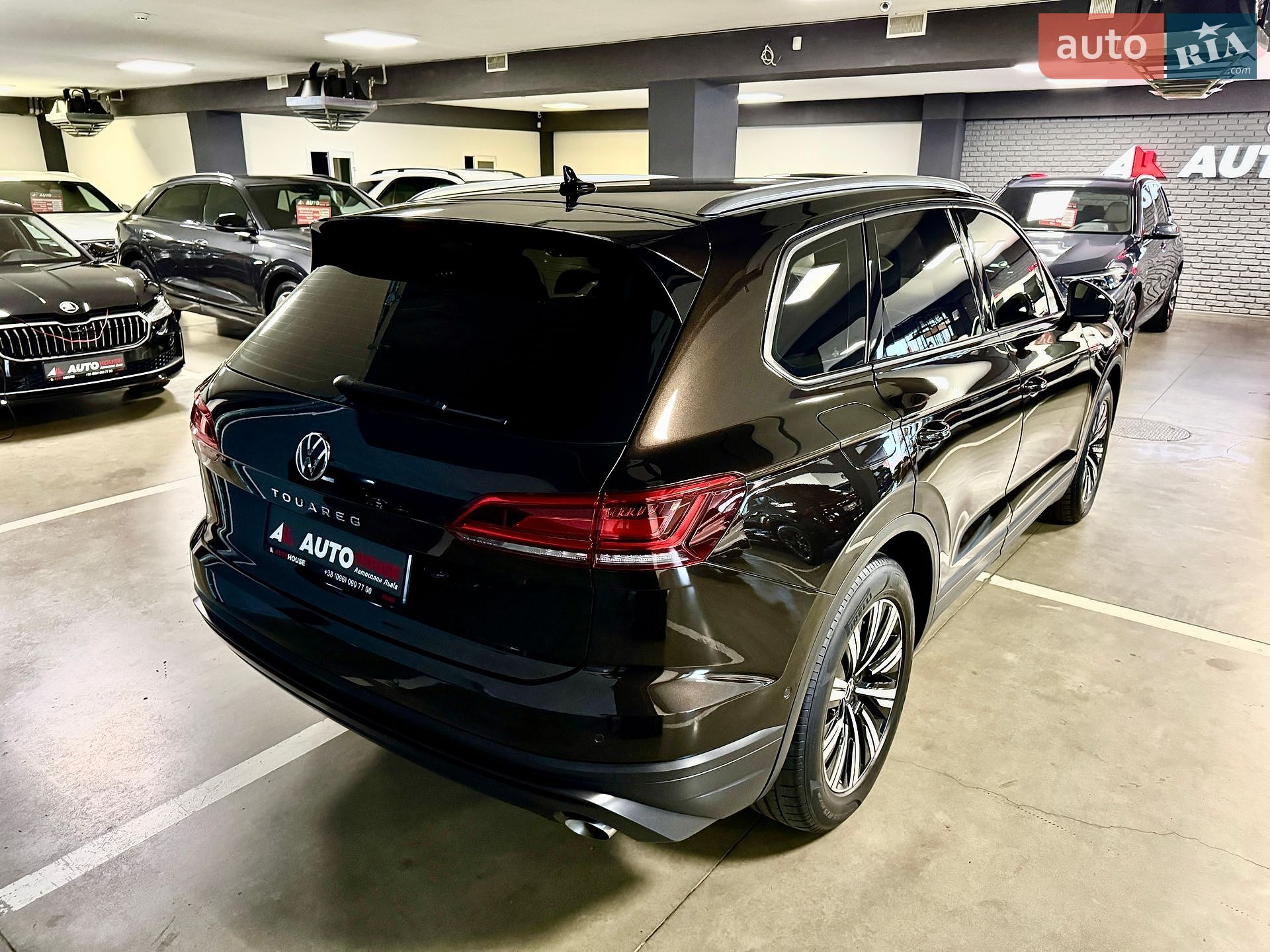 Volkswagen Touareg 2021 VIN WVGZZZCRZND000839 фото оголошення 9 з 102