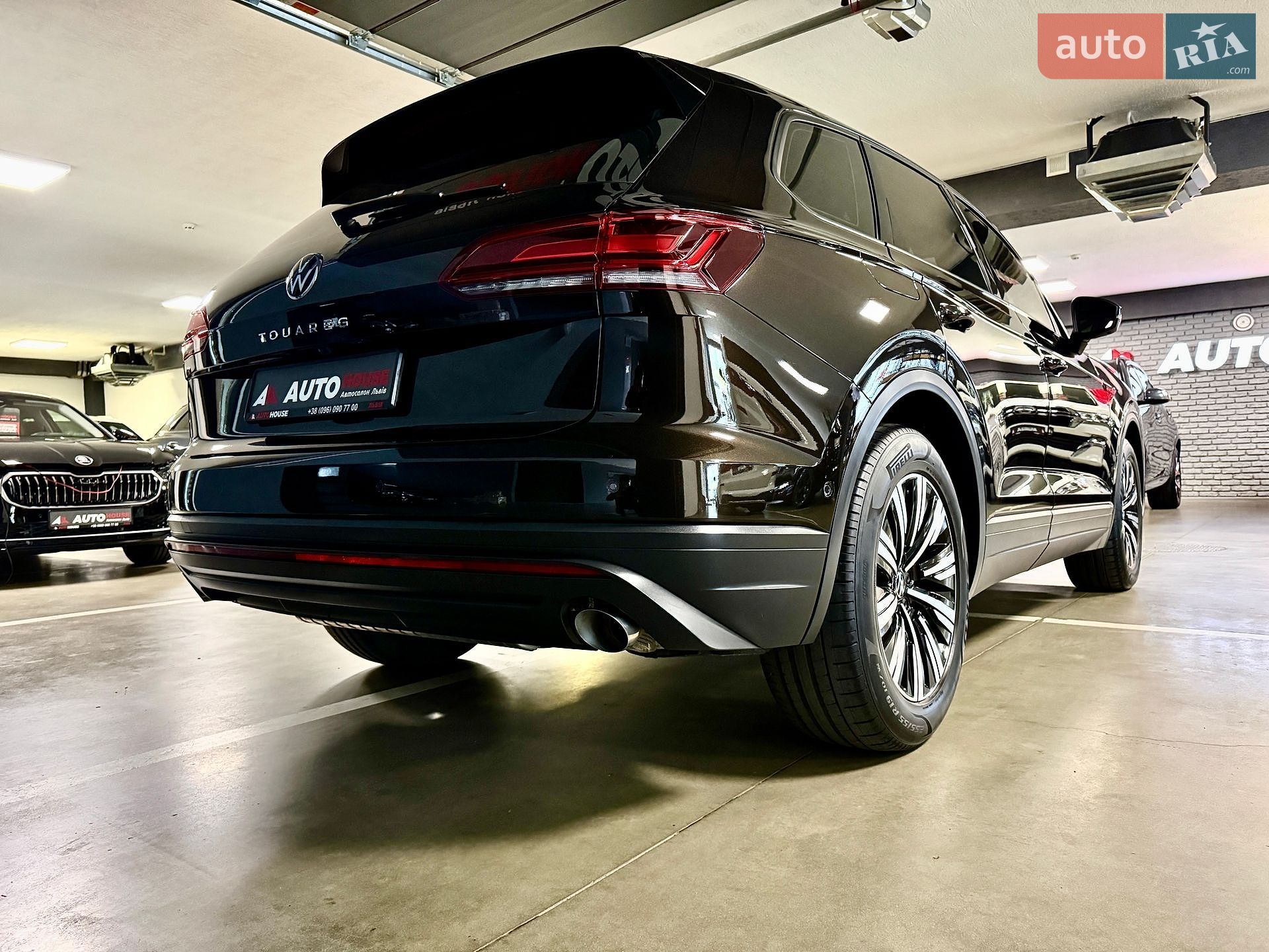 Volkswagen Touareg 2021 VIN WVGZZZCRZND000839 фото оголошення 11 з 102