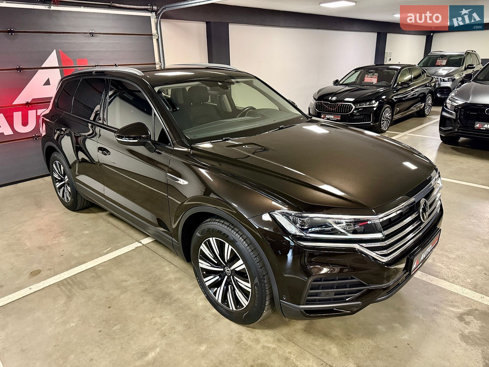 Volkswagen Touareg 2021 VIN WVGZZZCRZND000839 фото оголошення 25 з 102