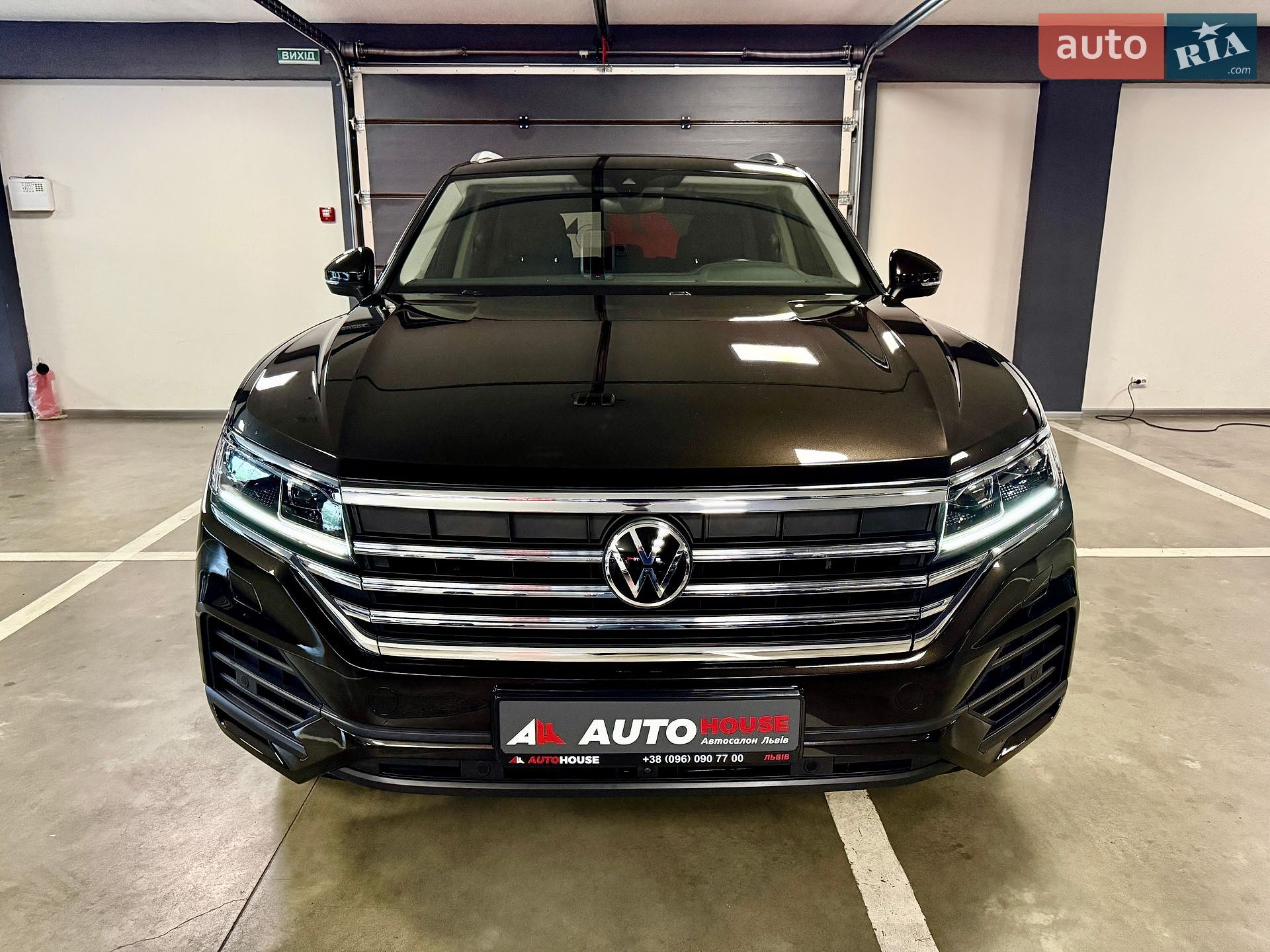 Volkswagen Touareg 2021 VIN WVGZZZCRZND000839 фото оголошення 27 з 102