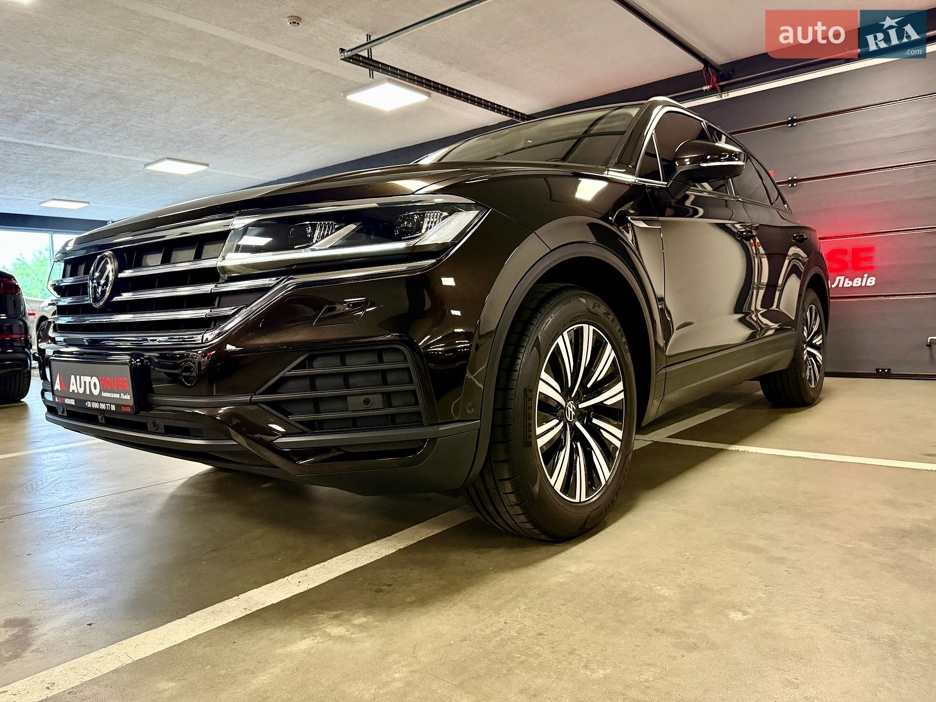 Volkswagen Touareg 2021 VIN WVGZZZCRZND000839 фото оголошення 30 з 102