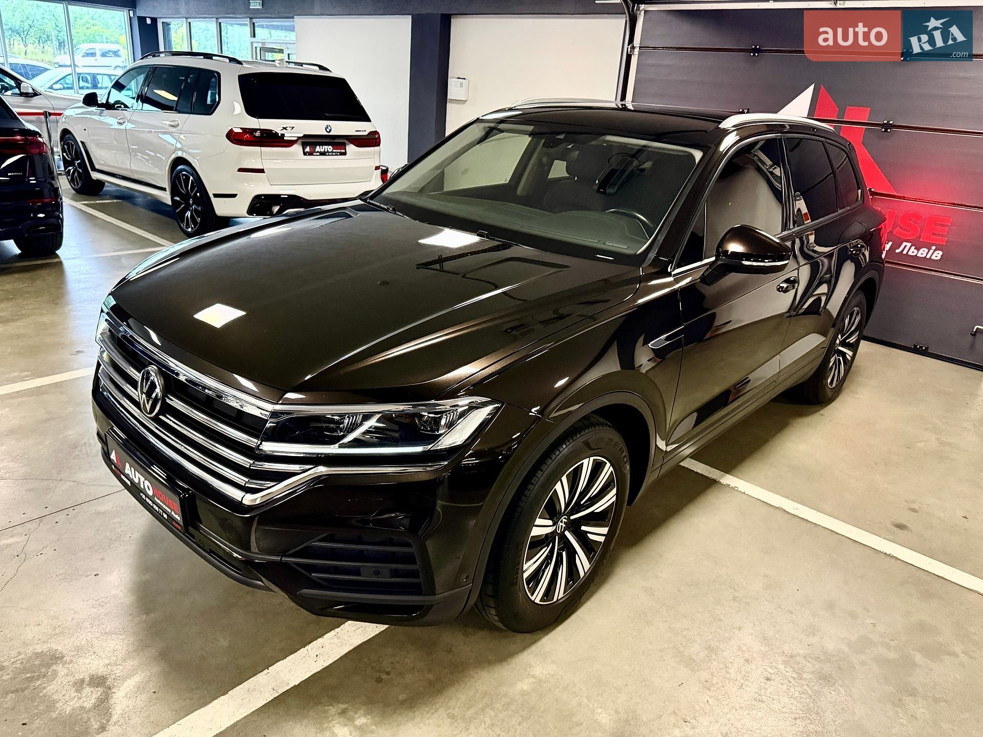 Volkswagen Touareg 2021 VIN WVGZZZCRZND000839 фото оголошення 31 з 102