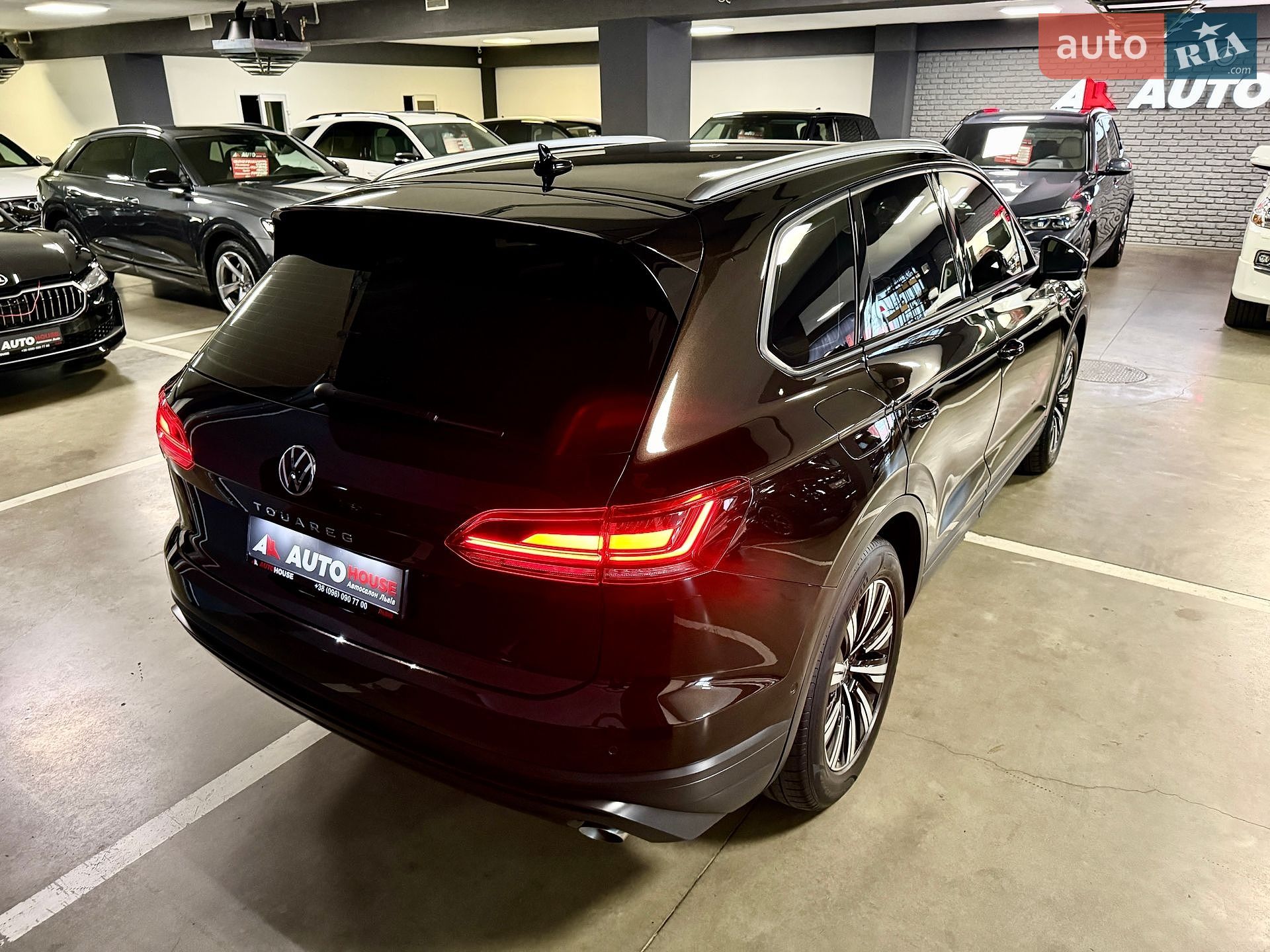 Volkswagen Touareg 2021 VIN WVGZZZCRZND000839 фото оголошення 36 з 102