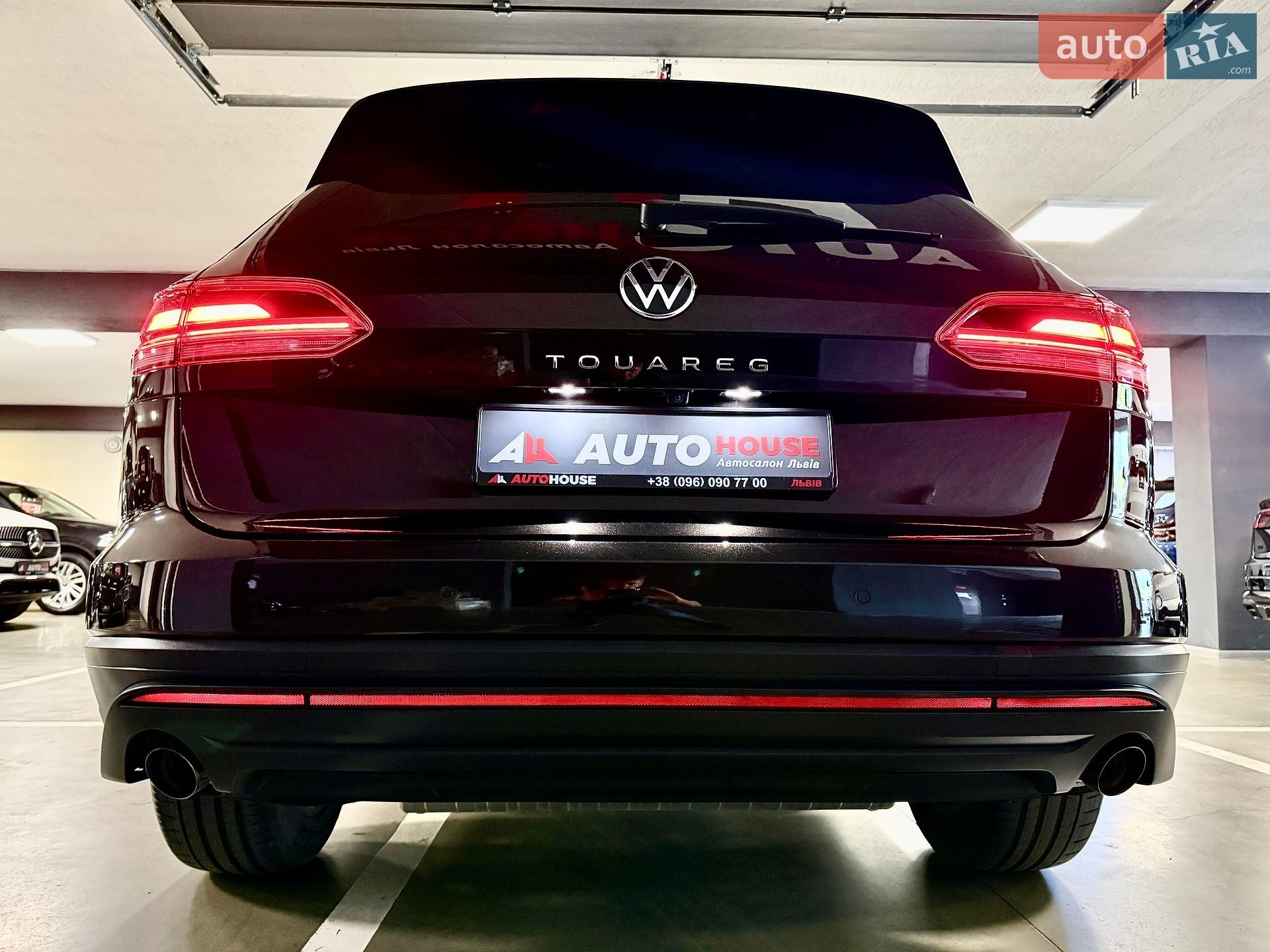 Volkswagen Touareg 2021 VIN WVGZZZCRZND000839 фото оголошення 41 з 102