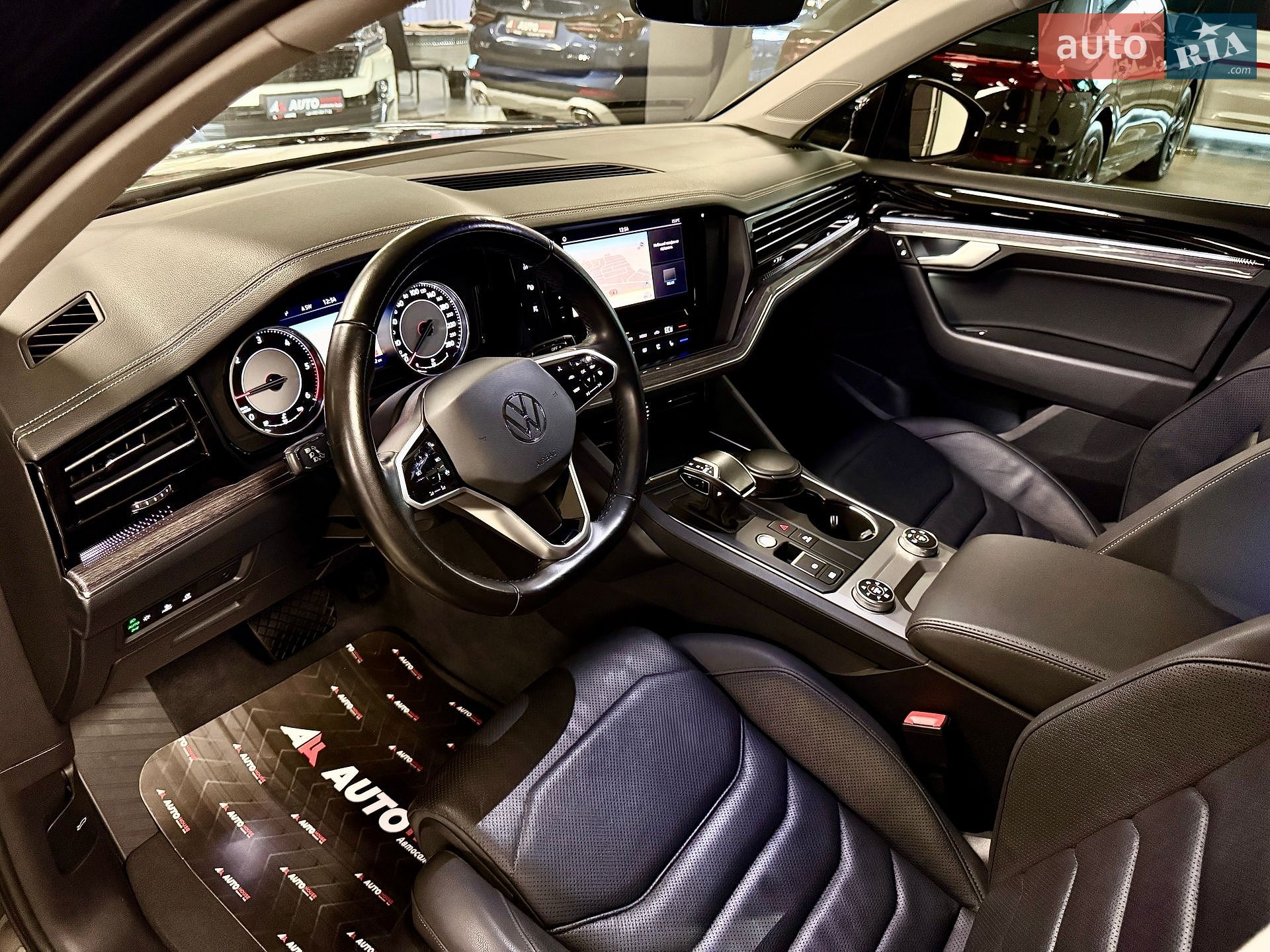 Volkswagen Touareg 2021 VIN WVGZZZCRZND000839 фото оголошення 51 з 102