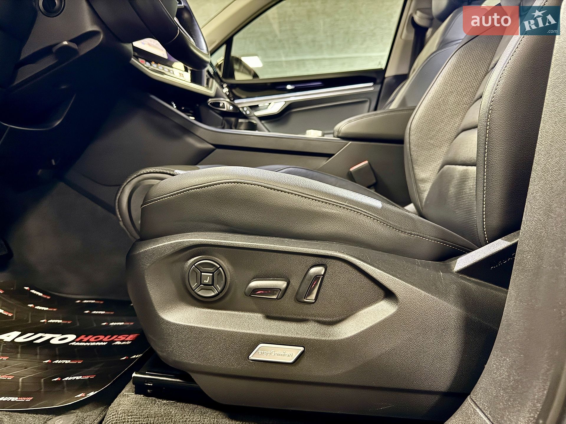 Volkswagen Touareg 2021 VIN WVGZZZCRZND000839 фото оголошення 56 з 102