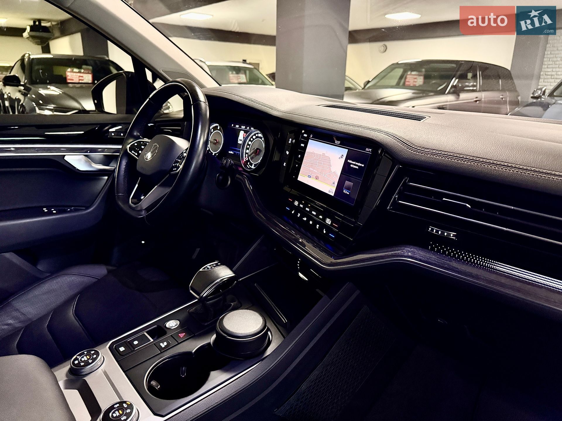 Volkswagen Touareg 2021 VIN WVGZZZCRZND000839 фото оголошення 72 з 102