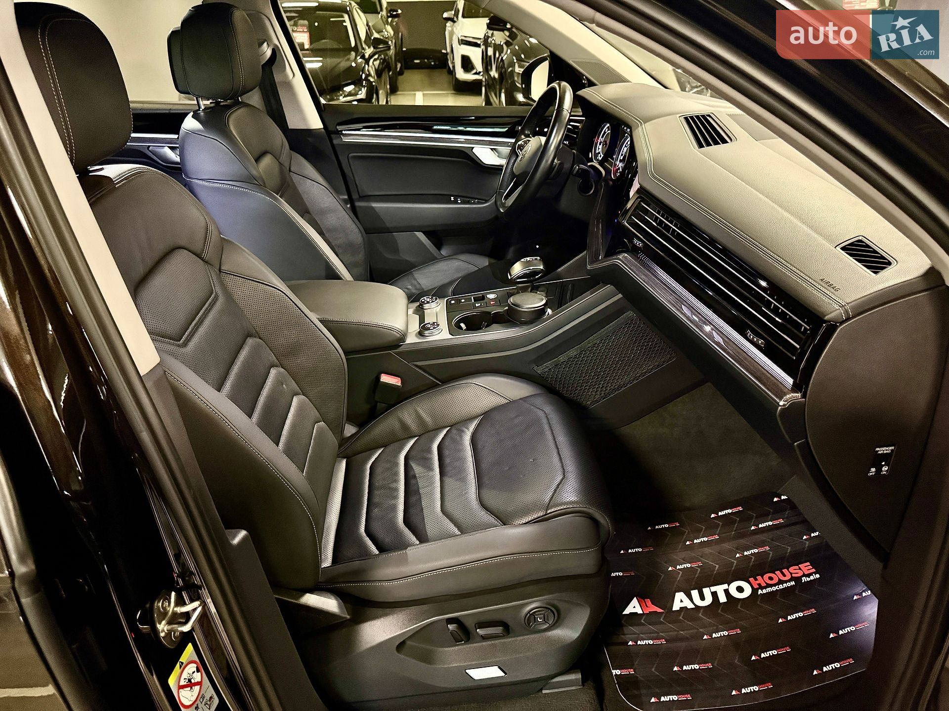 Volkswagen Touareg 2021 VIN WVGZZZCRZND000839 фото оголошення 73 з 102