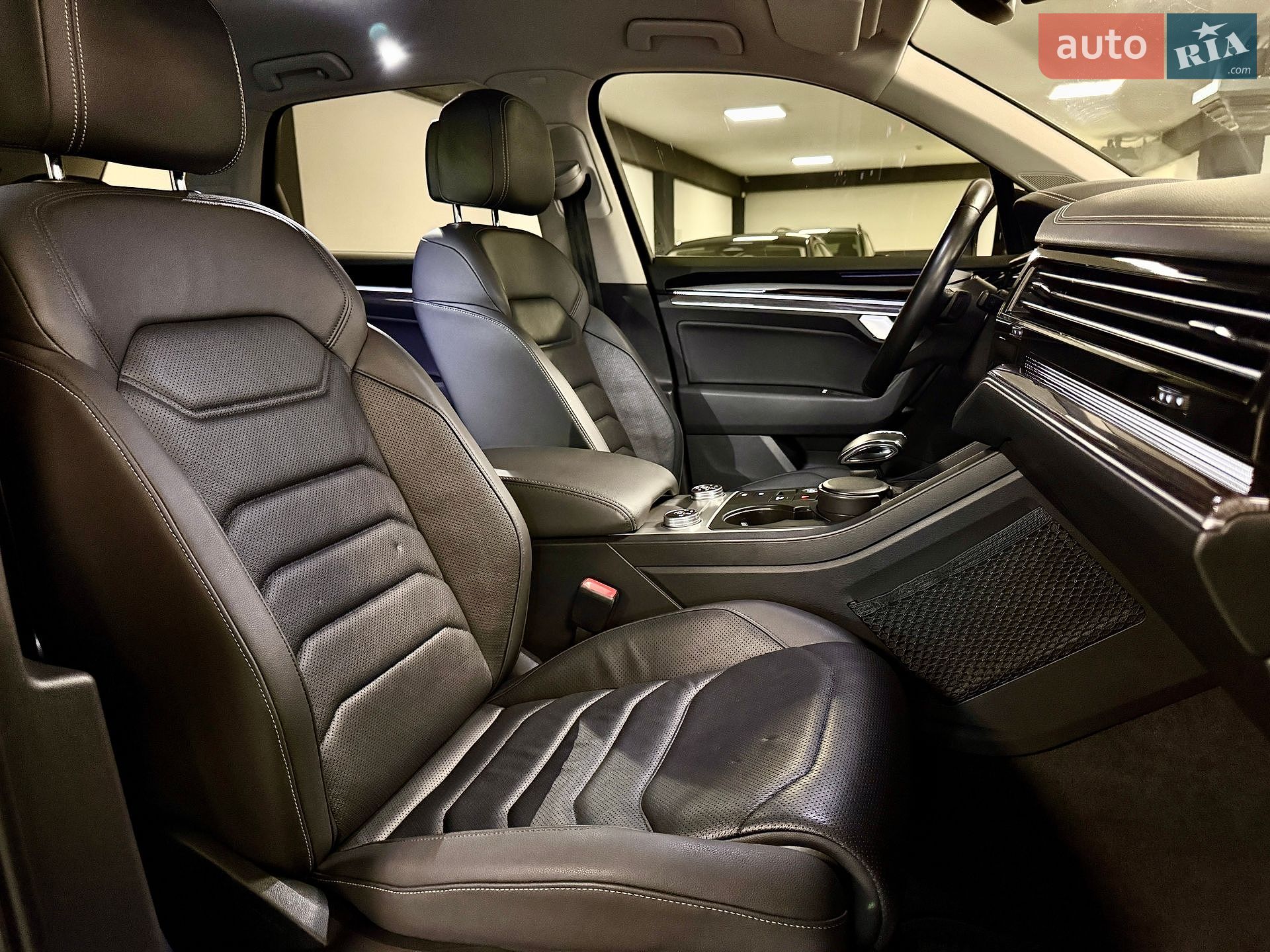 Volkswagen Touareg 2021 VIN WVGZZZCRZND000839 фото оголошення 74 з 102