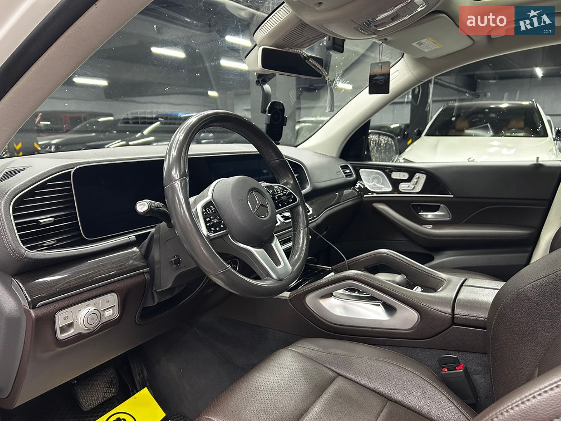 Mercedes-Benz GLS-Class 2019 VIN 4JGFF5KEXLA061509 фото оголошення 18 з 31