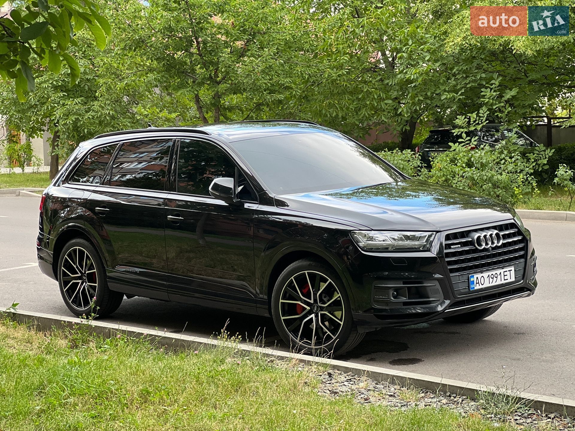 Audi Q7 2017 VIN WA1VABF74JD026902 фото оголошення 3 з 99