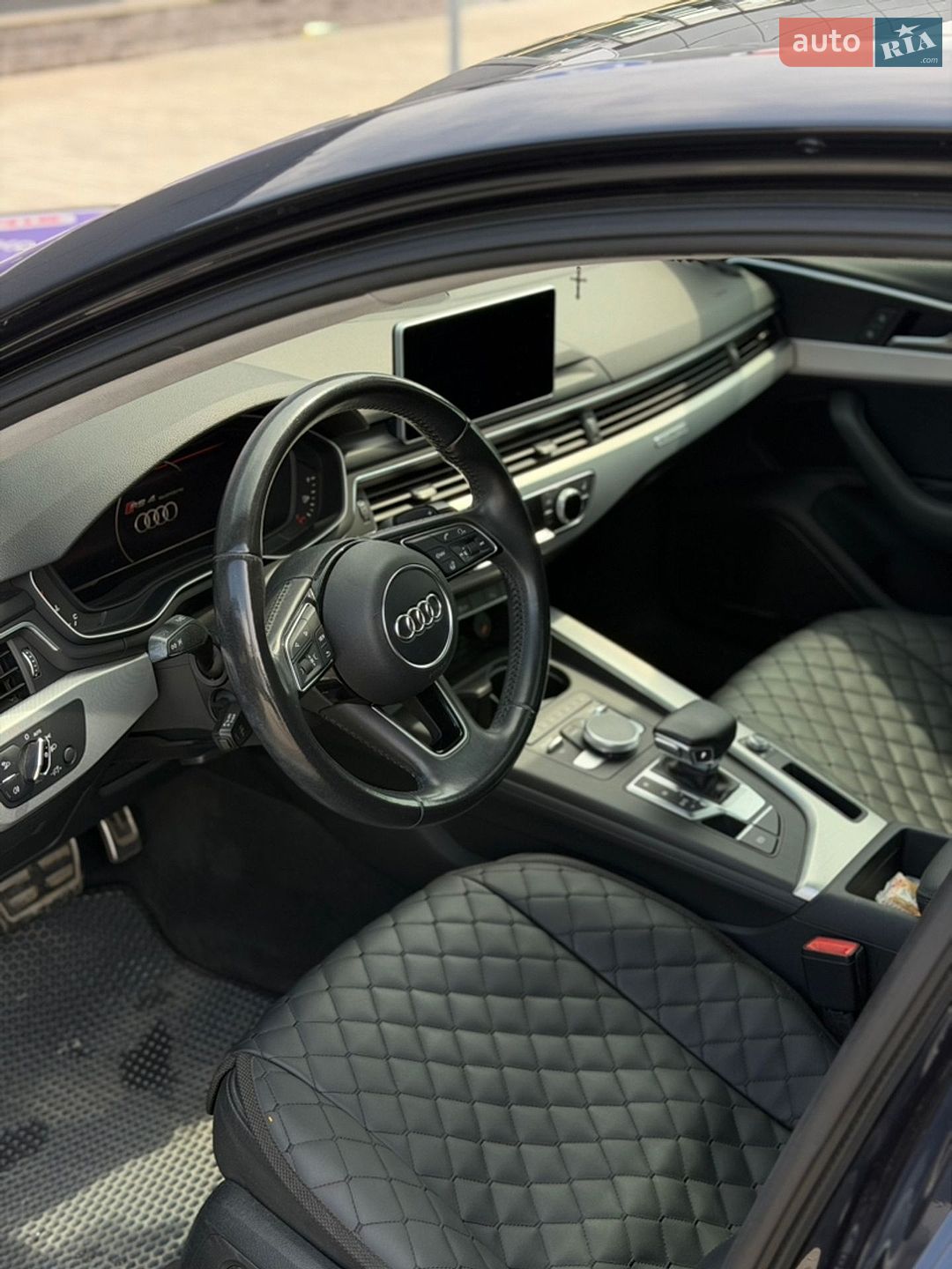 Audi A4 2015 VIN WAUENAF42HN001511 фото оголошення 8 з 21