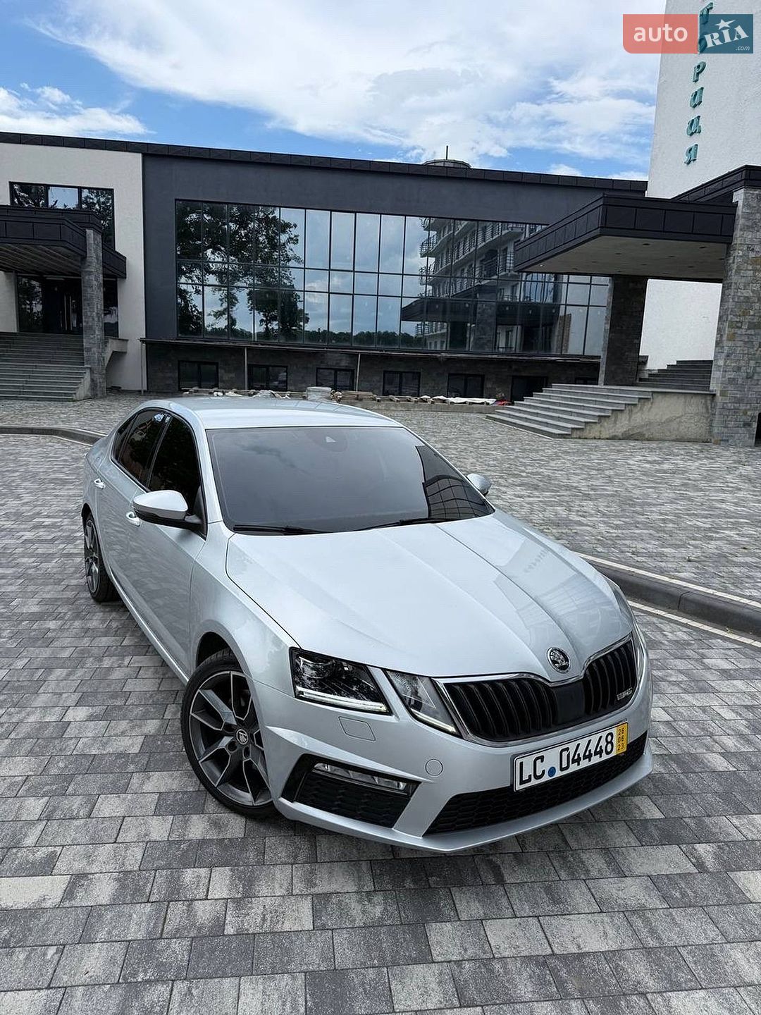 Skoda Octavia 2017 VIN TMBAK7NE9J0117623 фото оголошення 5 з 51