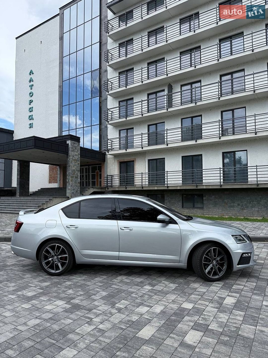 Skoda Octavia 2017 VIN TMBAK7NE9J0117623 фото оголошення 6 з 25