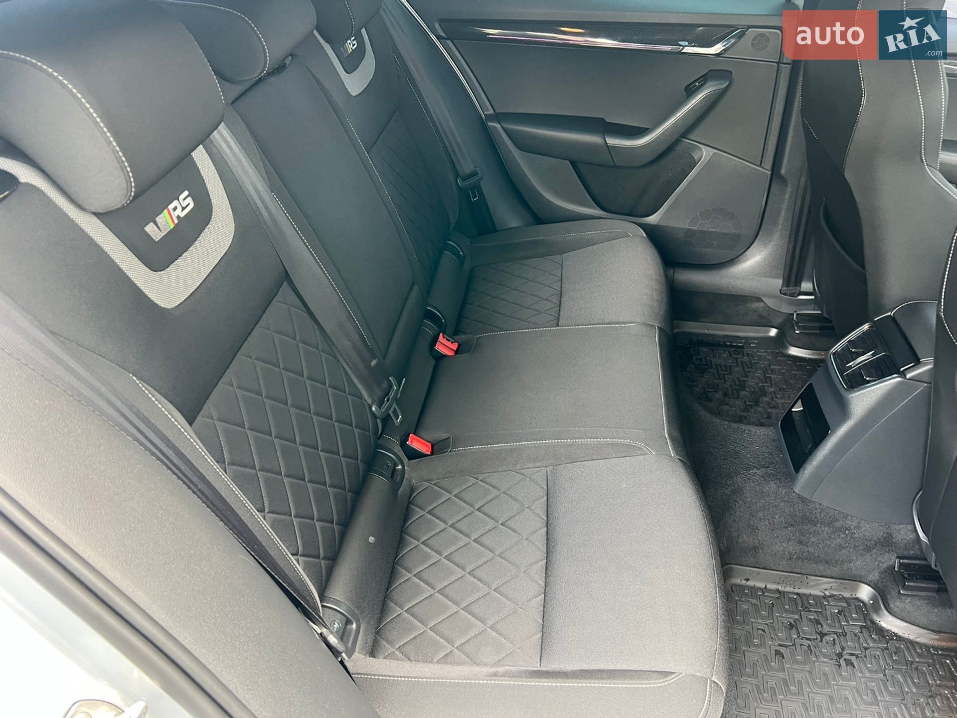 Skoda Octavia 2017 VIN TMBAK7NE9J0117623 фото оголошення 11 з 25