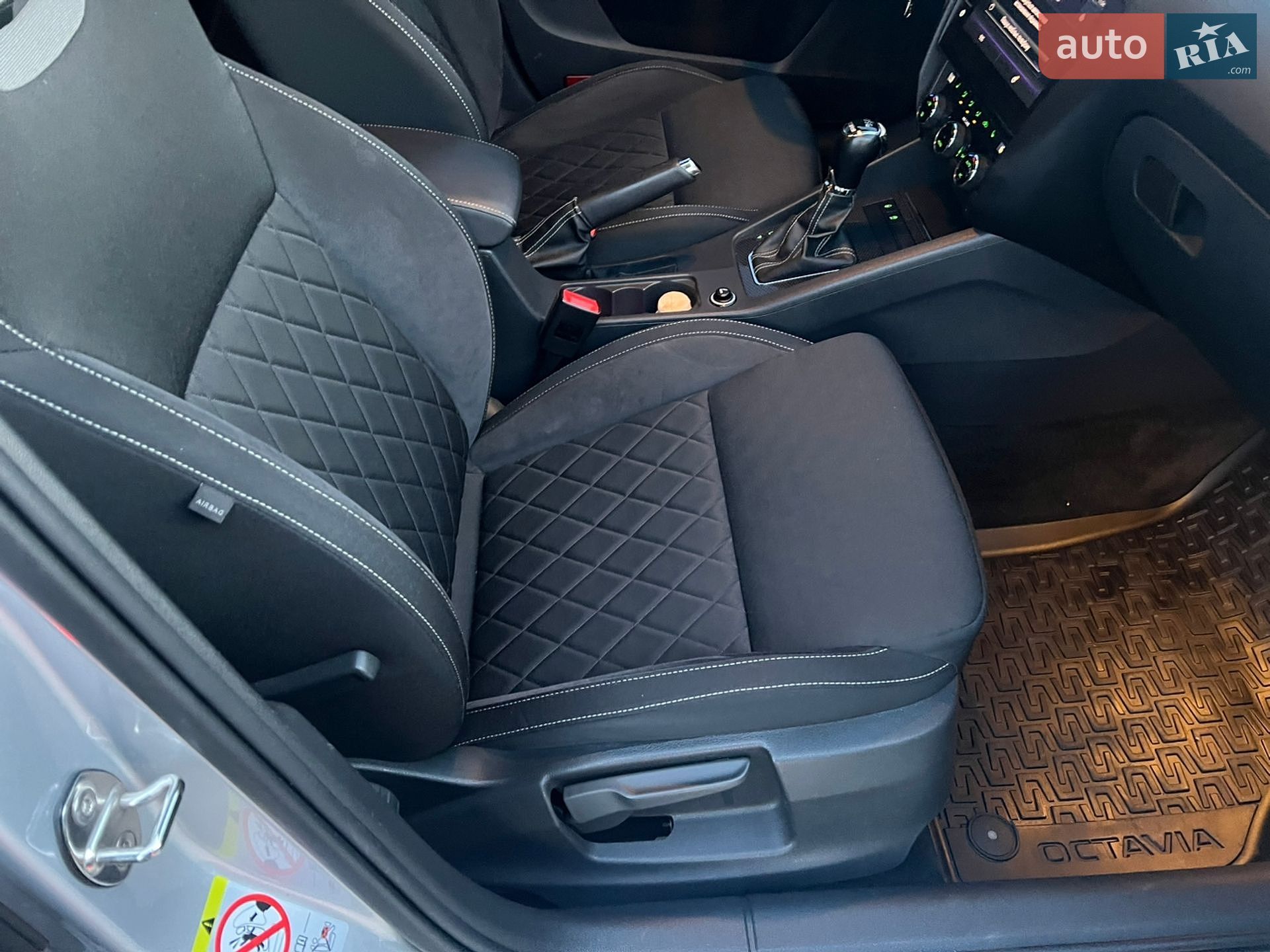 Skoda Octavia 2017 VIN TMBAK7NE9J0117623 фото оголошення 16 з 25