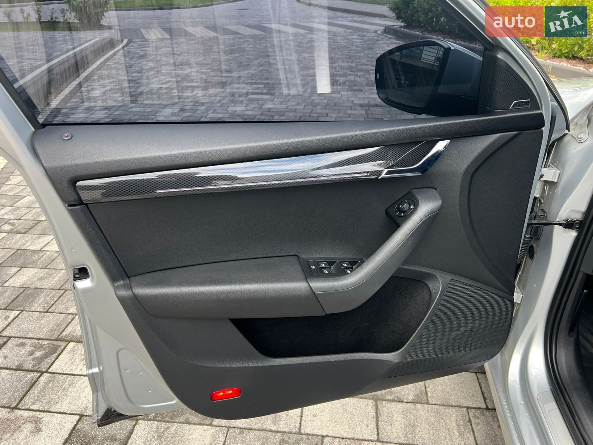 Skoda Octavia 2017 VIN TMBAK7NE9J0117623 фото оголошення 19 з 25