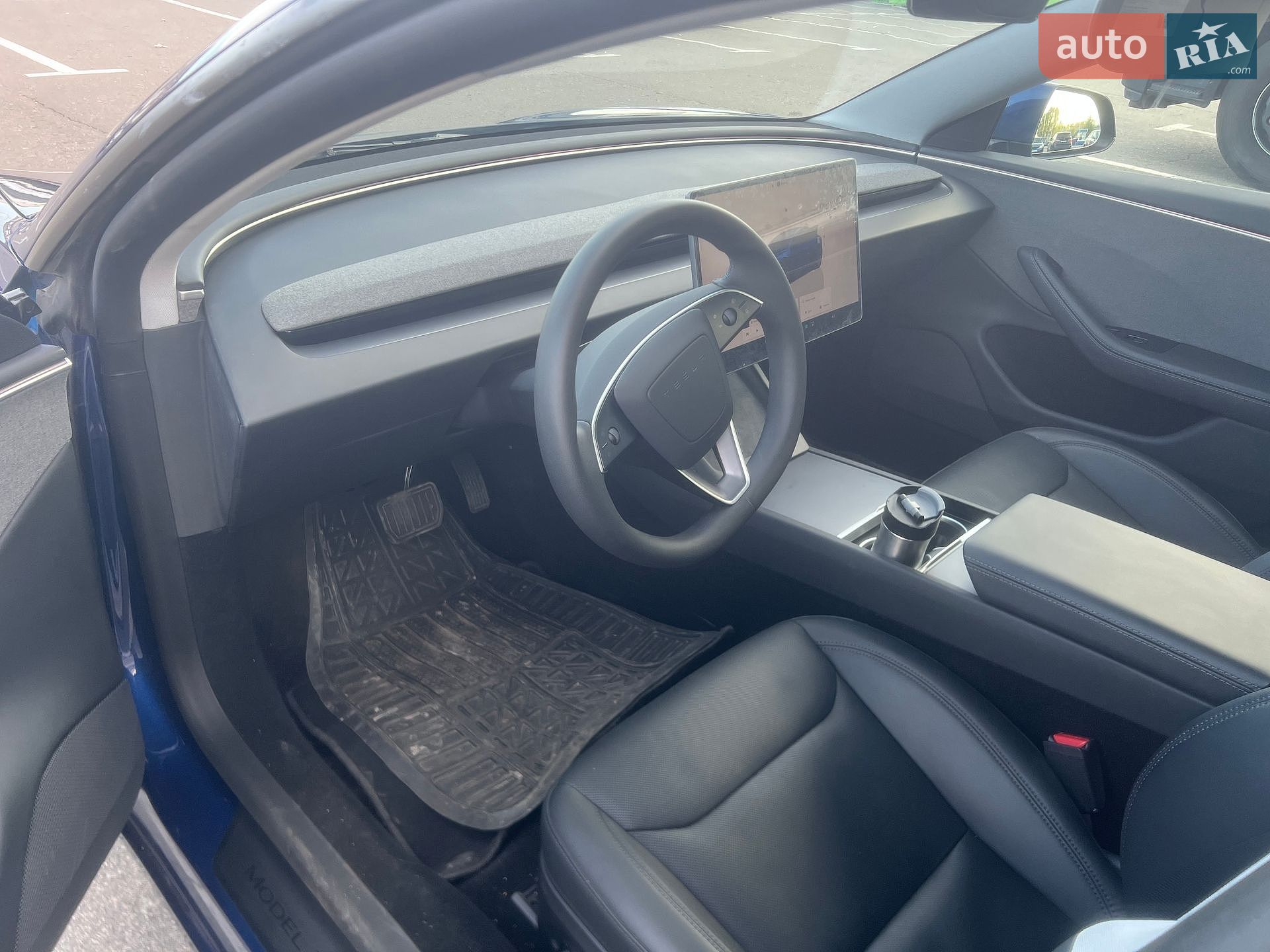 Tesla Model 3 2024 VIN 5YJ3E1EA7SF882228 фото оголошення 11 з 11