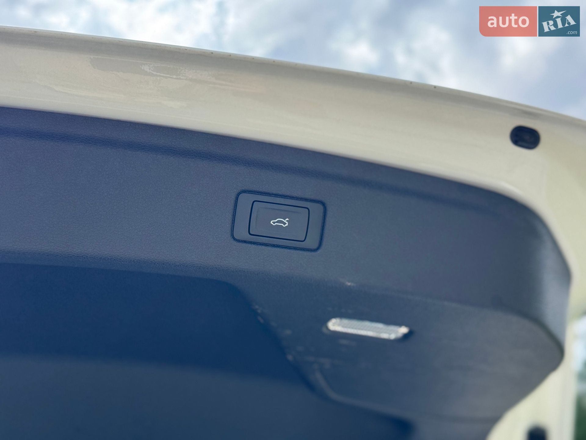 Audi A5 Sportback 2021 VIN WAUDACF58MA047339 фото оголошення 16 з 43