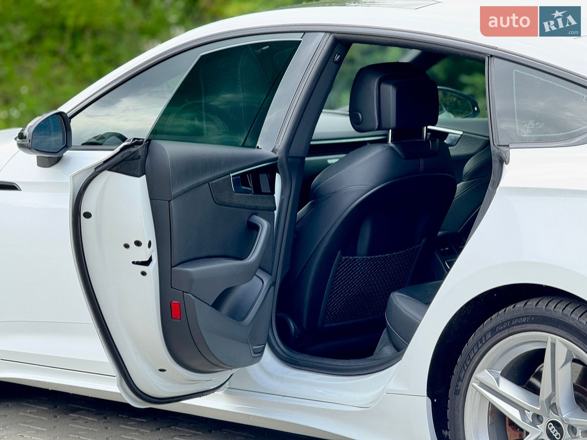 Audi A5 Sportback 2021 VIN WAUDACF58MA047339 фото оголошення 15 з 43