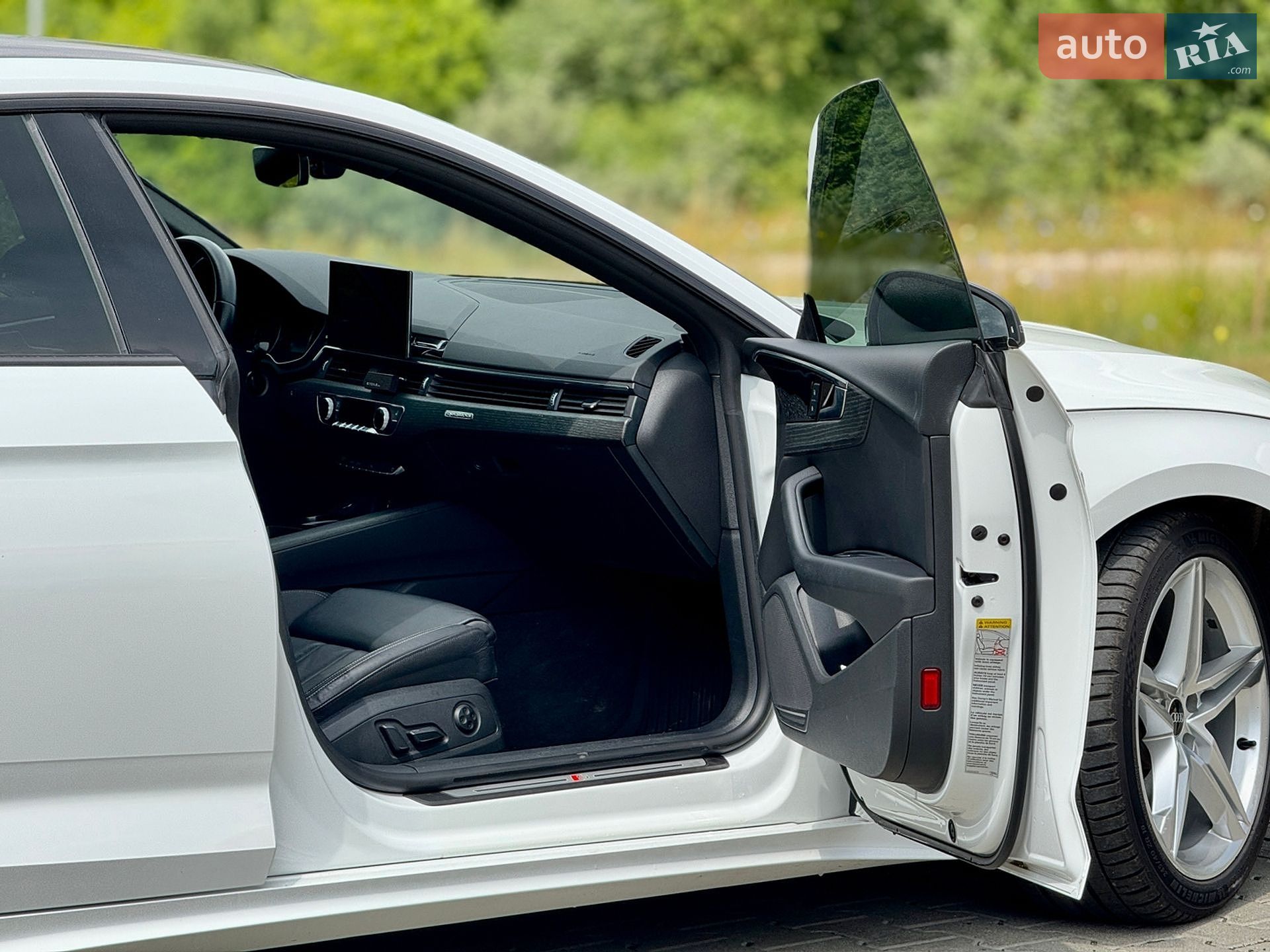 Audi A5 Sportback 2021 VIN WAUDACF58MA047339 фото оголошення 32 з 43