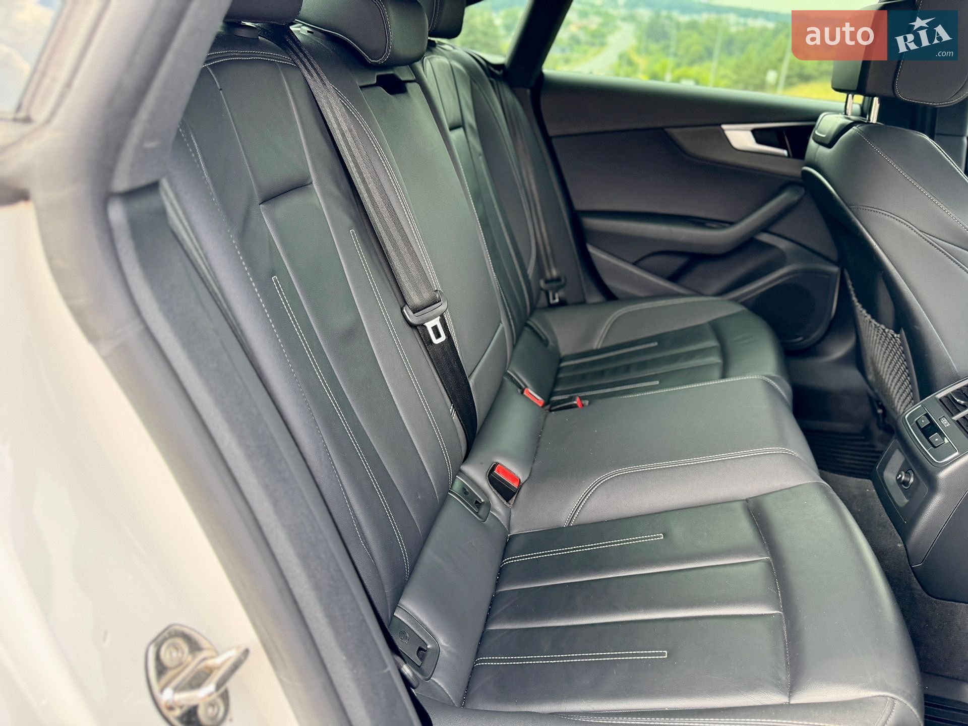 Audi A5 Sportback 2021 VIN WAUDACF58MA047339 фото оголошення 38 з 43