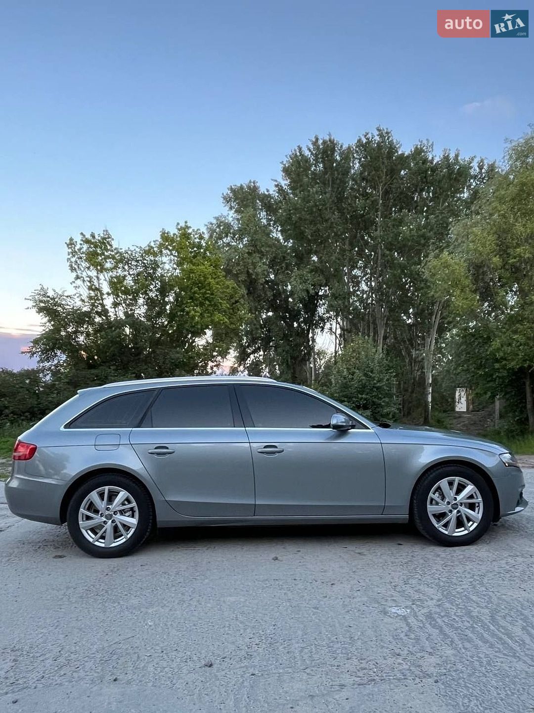 Audi A4 2009 VIN WAUZZZ8K7AA009469 фото оголошення 5 з 43