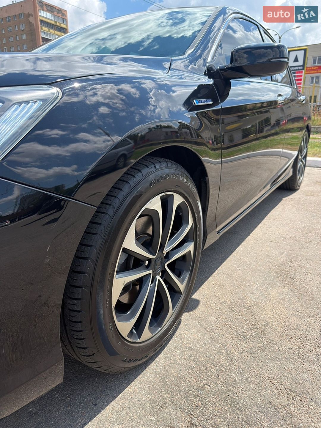 Honda Accord 2015 VIN 1HGCR6F36FA010141 фото оголошення 11 з 23
