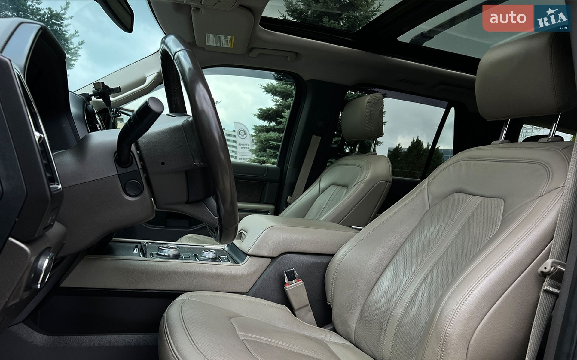 Ford Expedition 2020 VIN 1FMJU2AT0LEA70632 фото оголошення 14 з 30