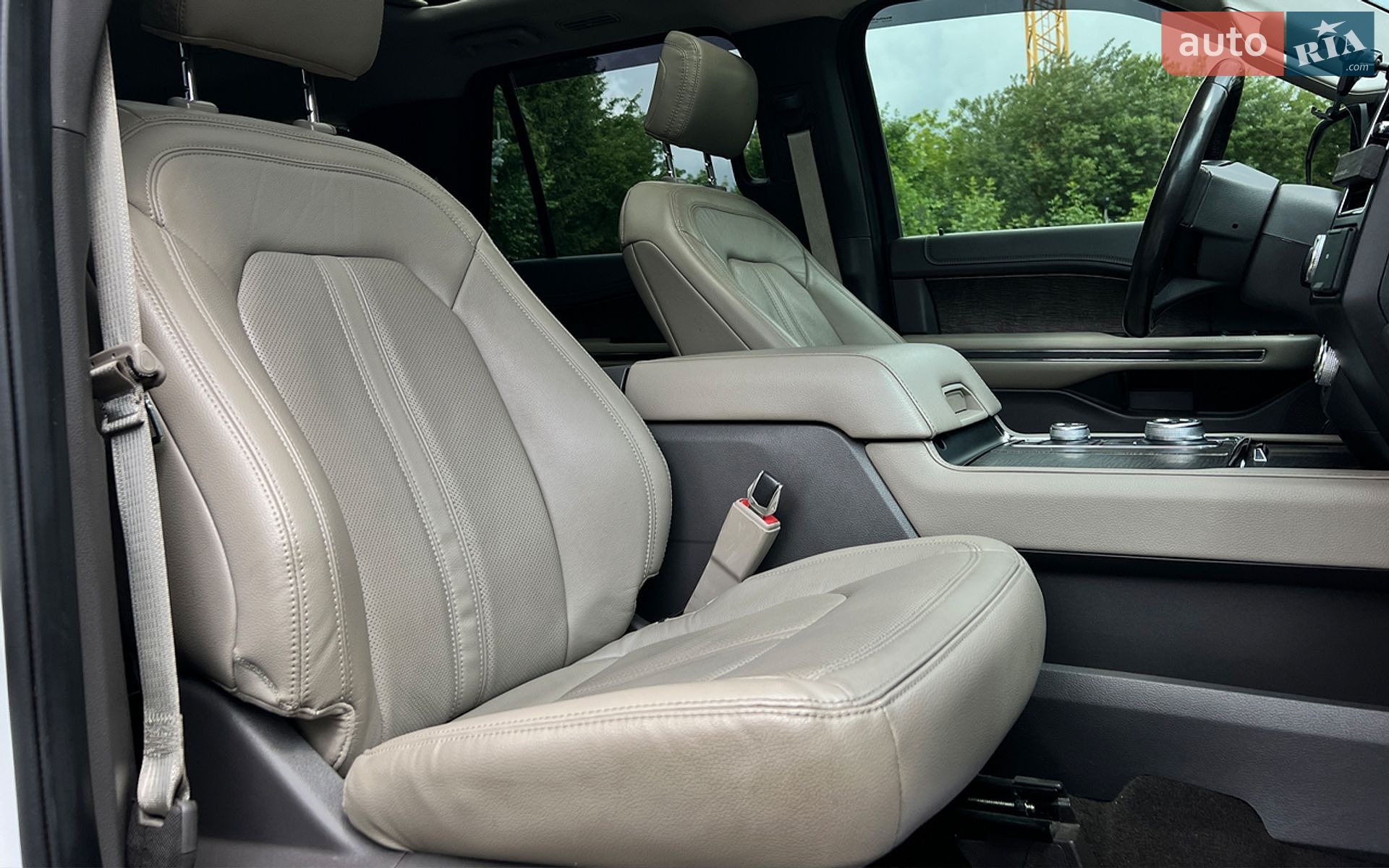 Ford Expedition 2020 VIN 1FMJU2AT0LEA70632 фото оголошення 25 з 30