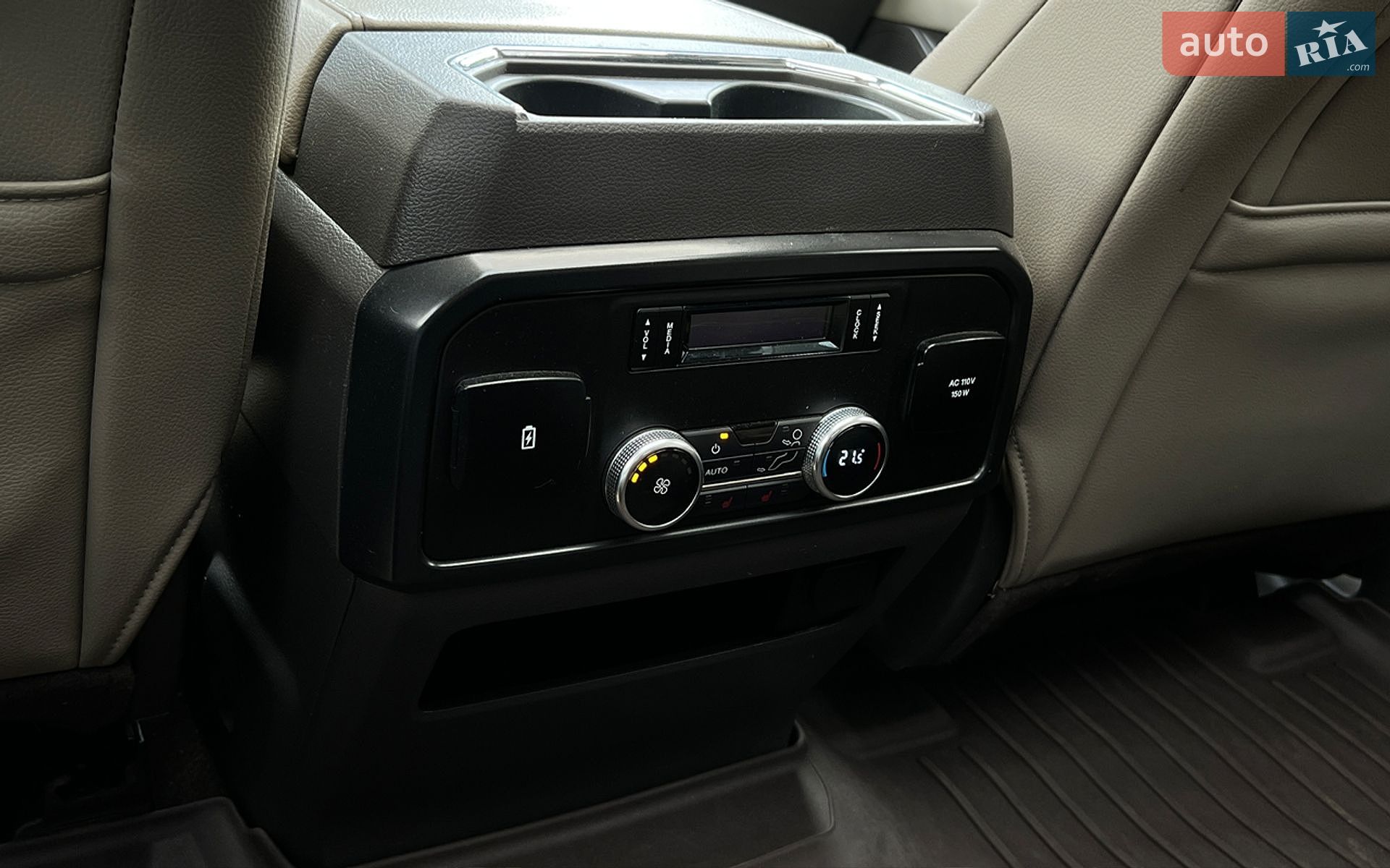 Ford Expedition 2020 VIN 1FMJU2AT0LEA70632 фото оголошення 28 з 30