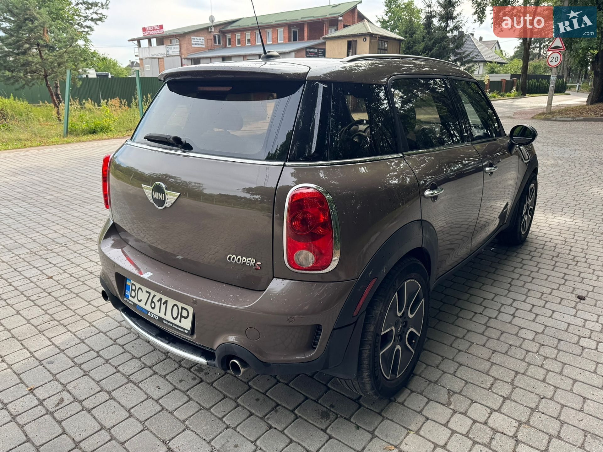 MINI Countryman 2010 VIN WMWZC5C59BWH99392 фото оголошення 29 з 38