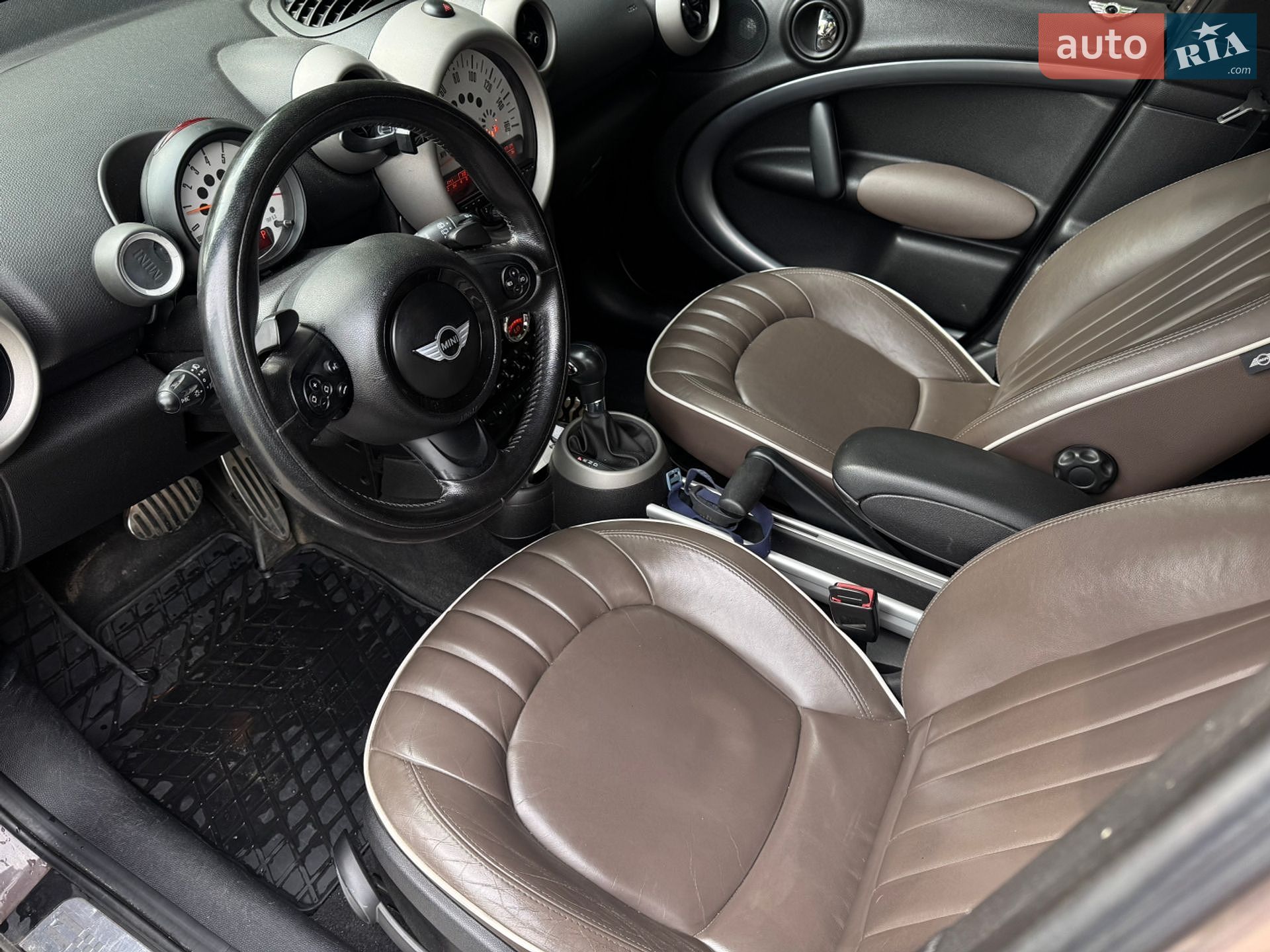 MINI Countryman 2010 VIN WMWZC5C59BWH99392 фото оголошення 33 з 38