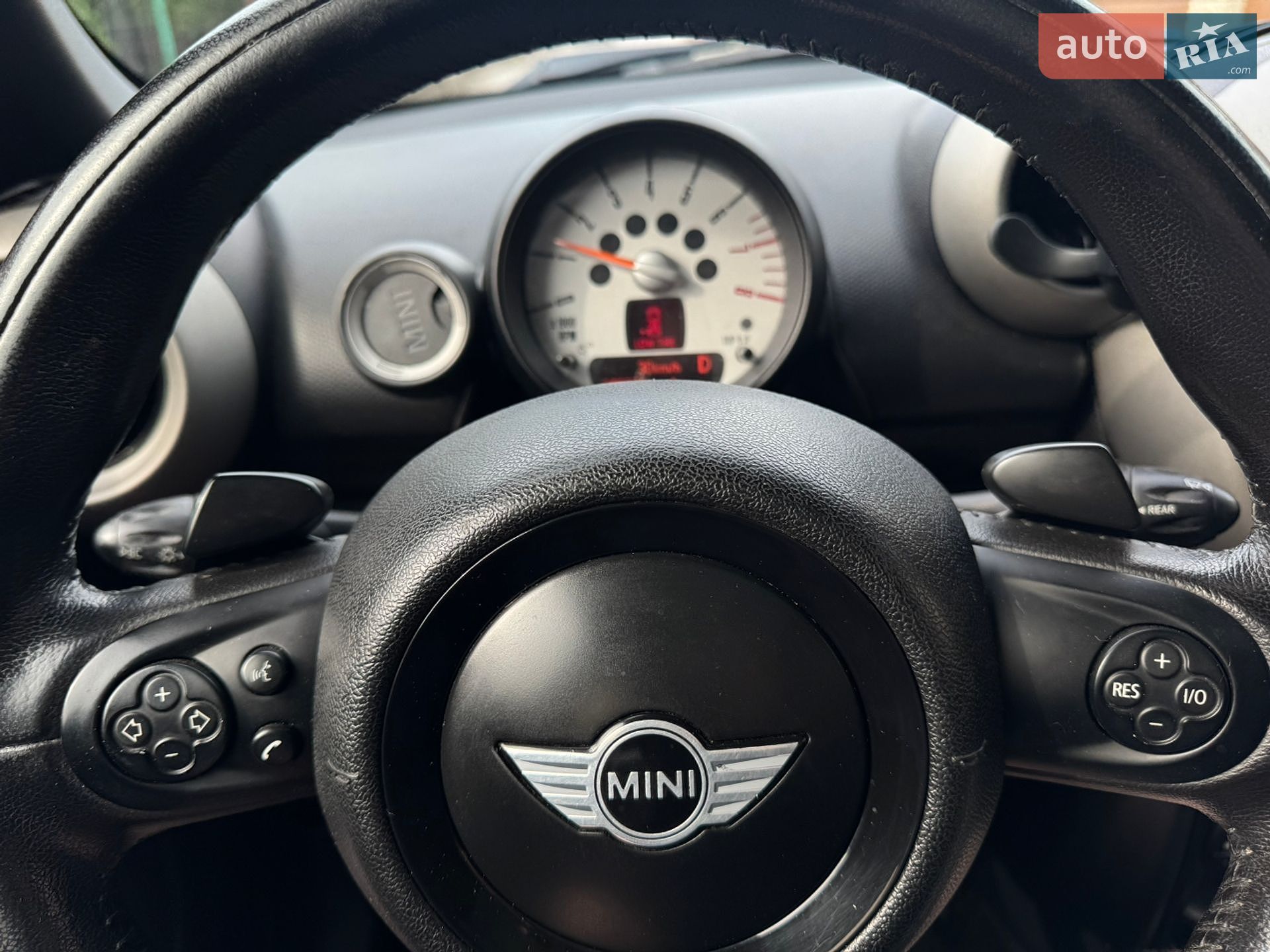 MINI Countryman 2010 VIN WMWZC5C59BWH99392 фото оголошення 37 з 38