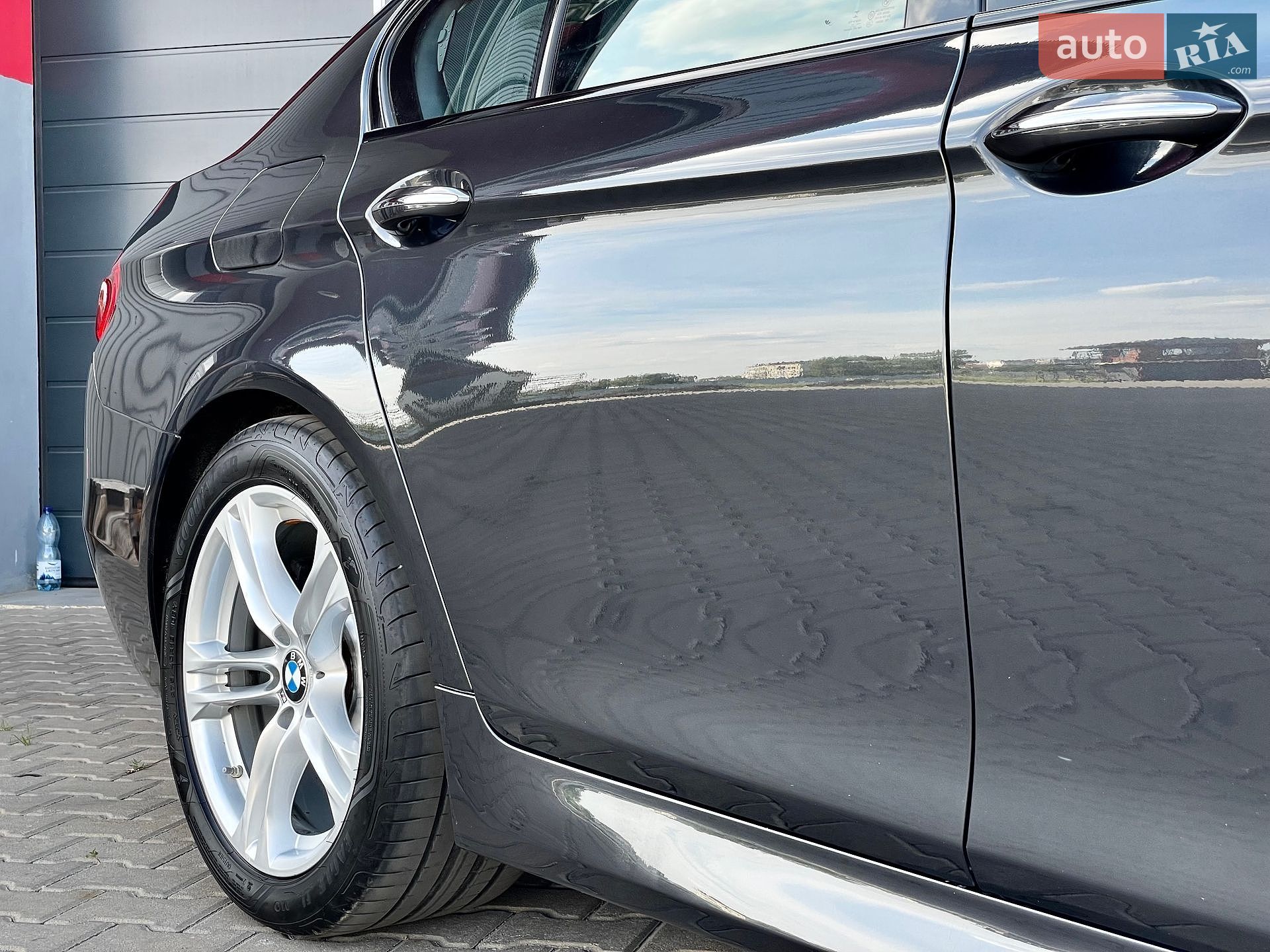 BMW 5 Series 2014 VIN WBA5A5C55ED503026 фото оголошення 18 з 167