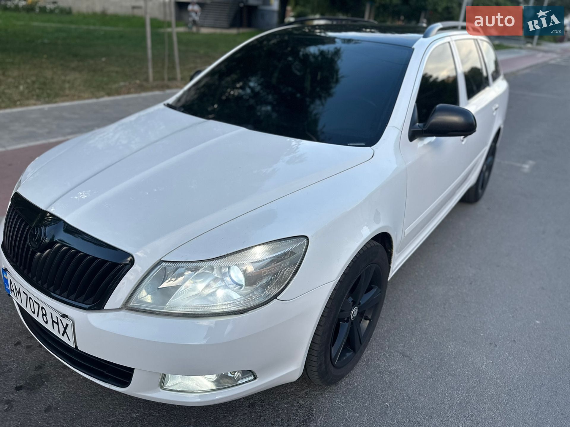 Skoda Octavia 2010 VIN TMBHT61Z4B2026392 фото оголошення 6 з 10