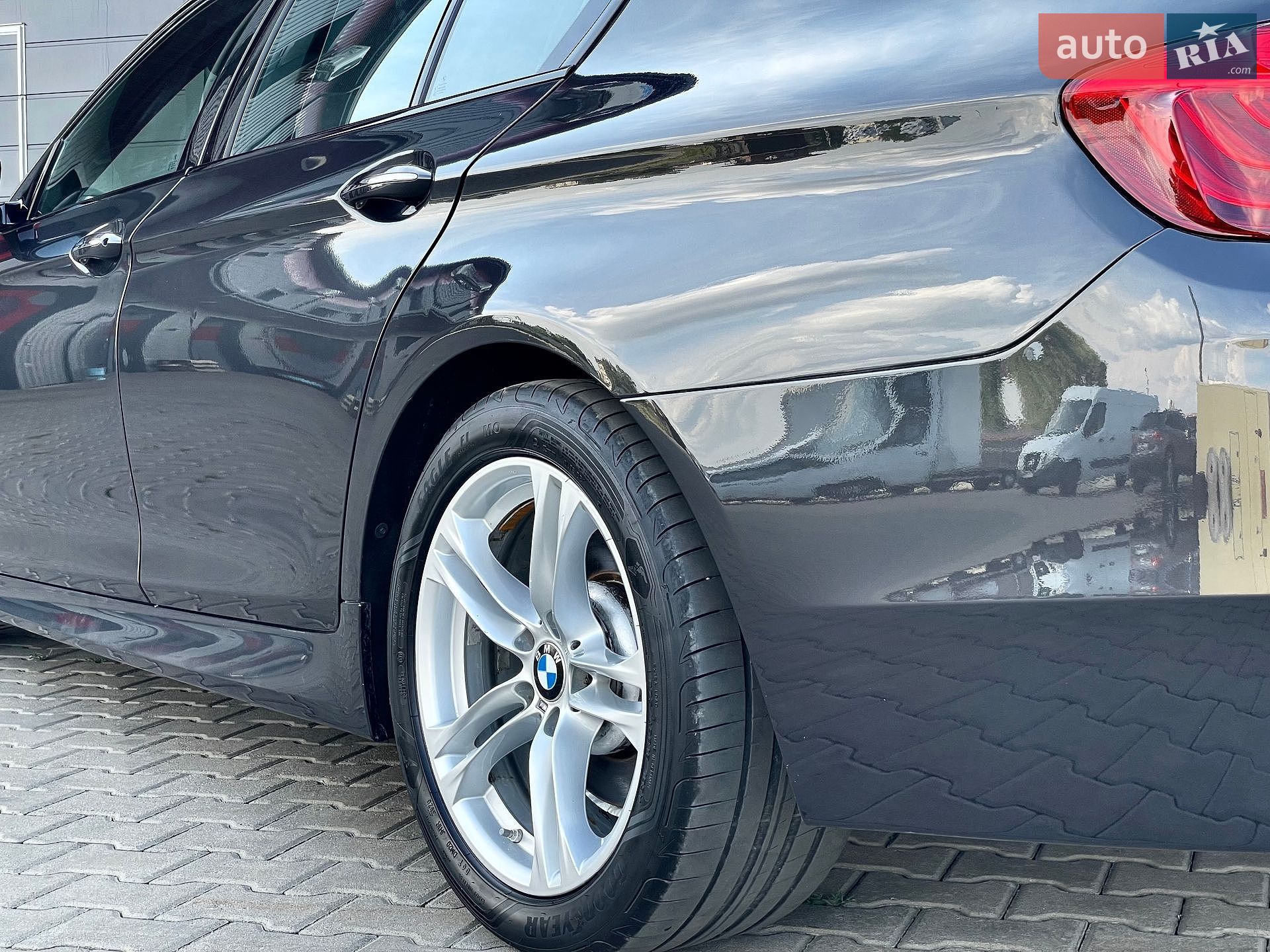 BMW 5 Series 2014 VIN WBA5A5C55ED503026 фото оголошення 63 з 167