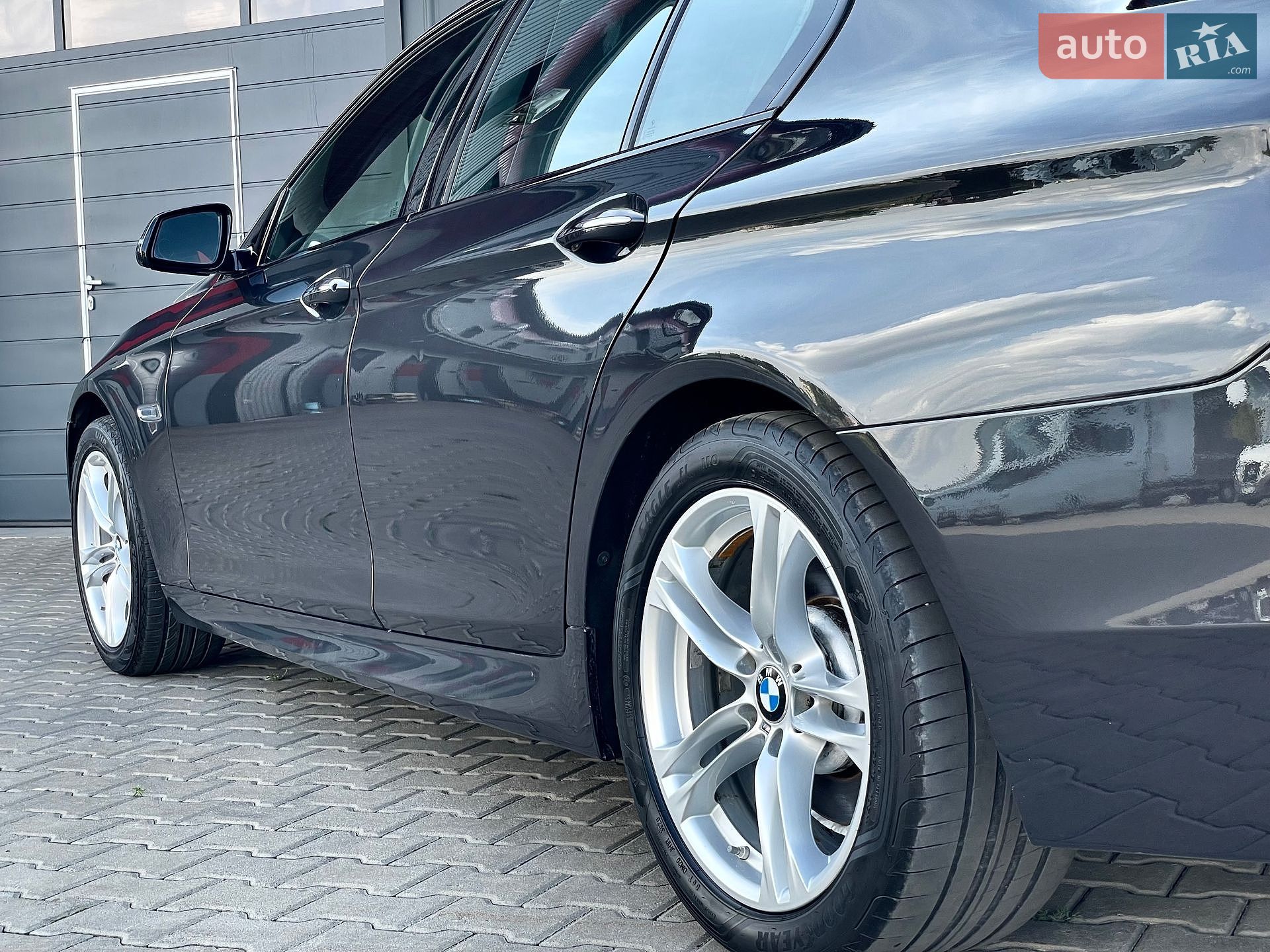 BMW 5 Series 2014 VIN WBA5A5C55ED503026 фото оголошення 64 з 167