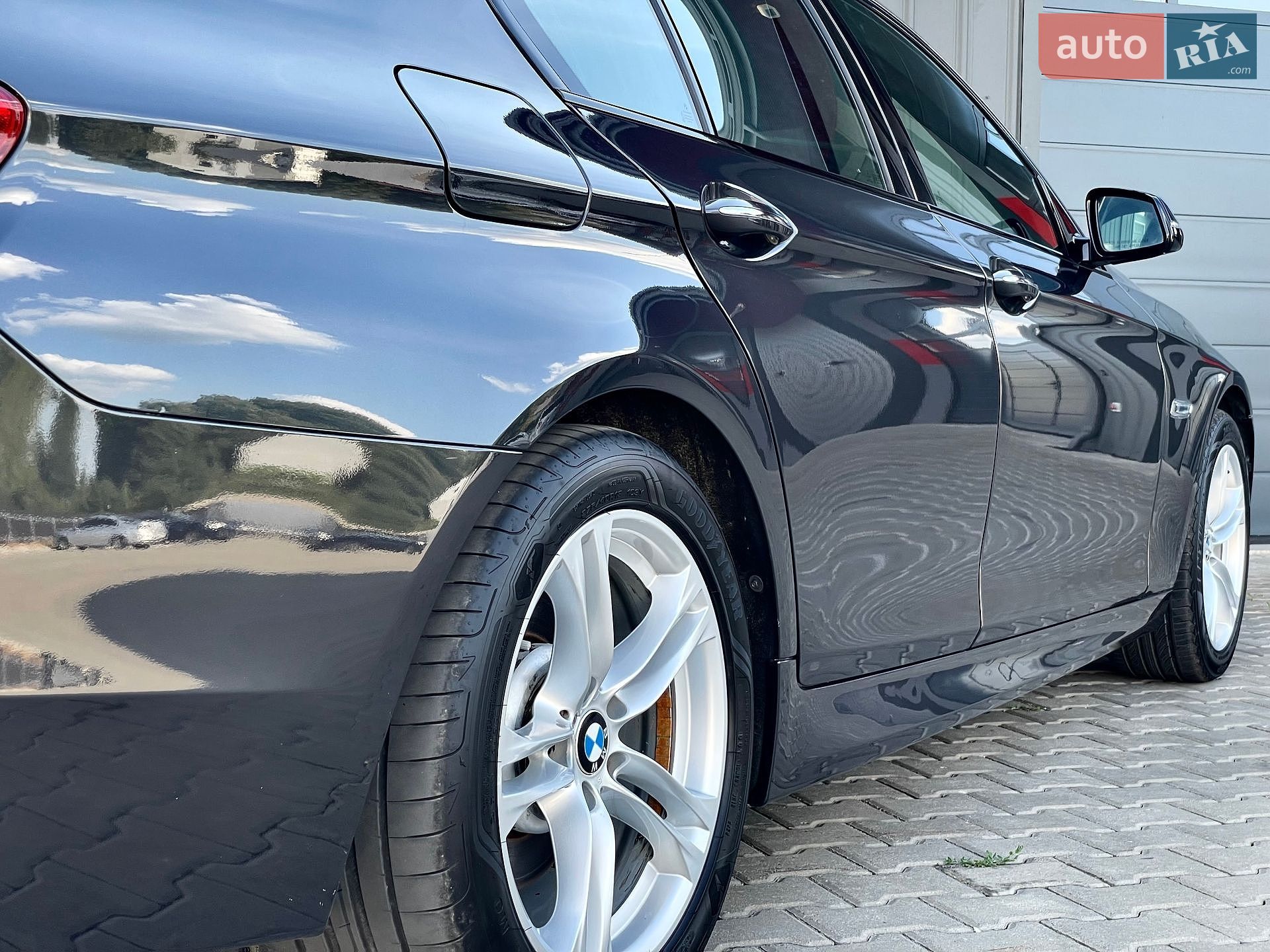 BMW 5 Series 2014 VIN WBA5A5C55ED503026 фото оголошення 77 з 167
