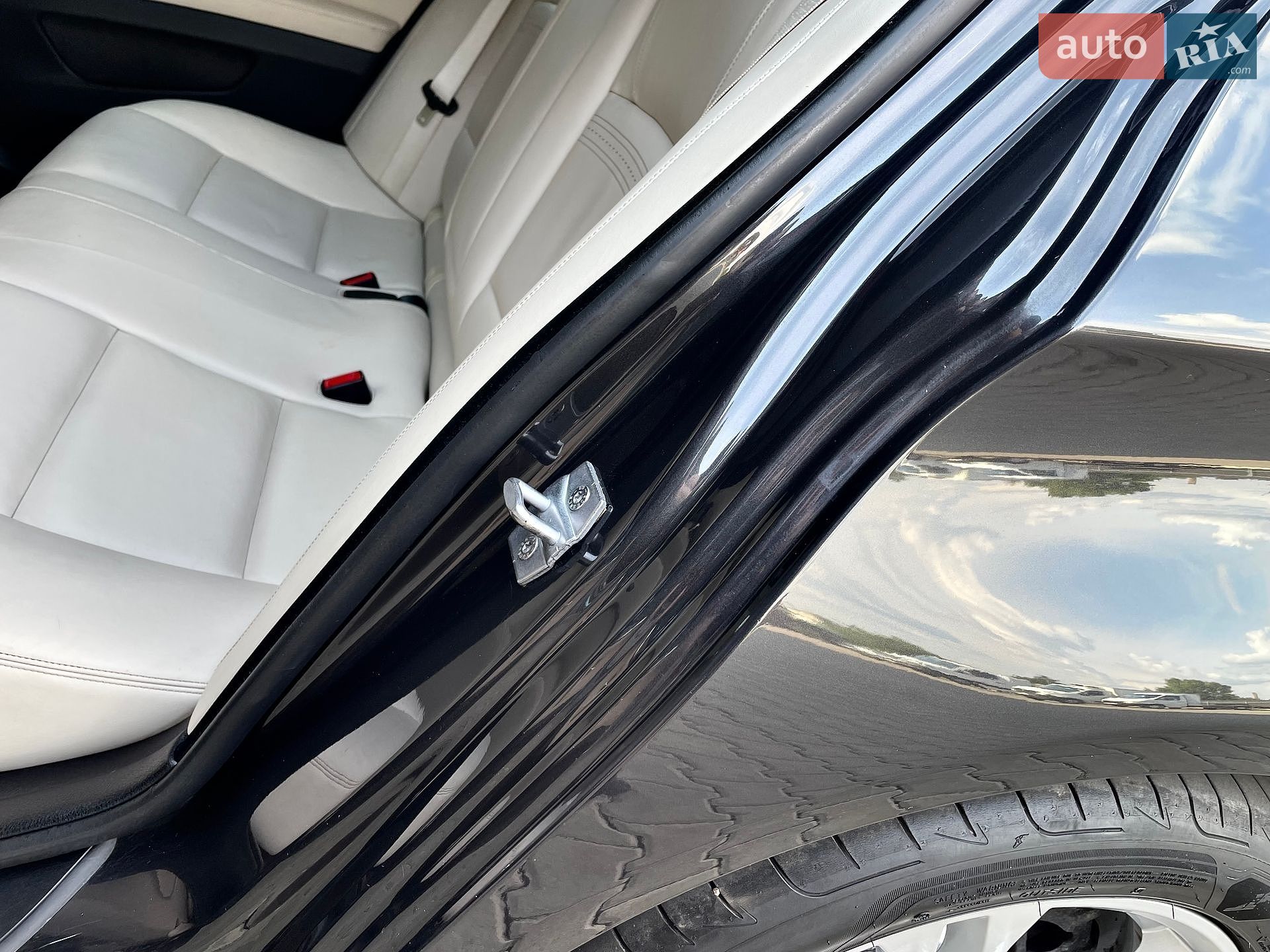 BMW 5 Series 2014 VIN WBA5A5C55ED503026 фото оголошення 147 з 167