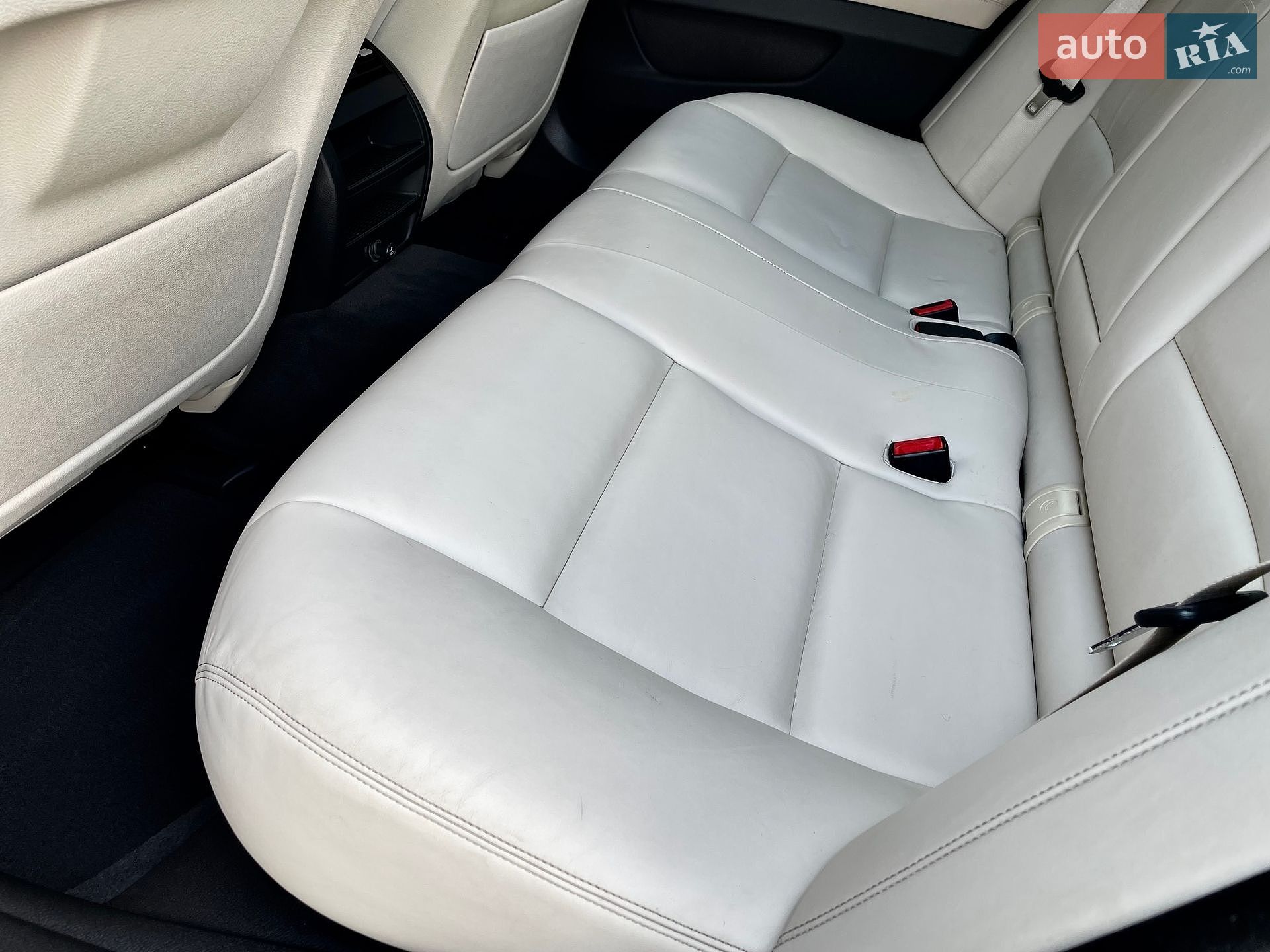 BMW 5 Series 2014 VIN WBA5A5C55ED503026 фото оголошення 149 з 167