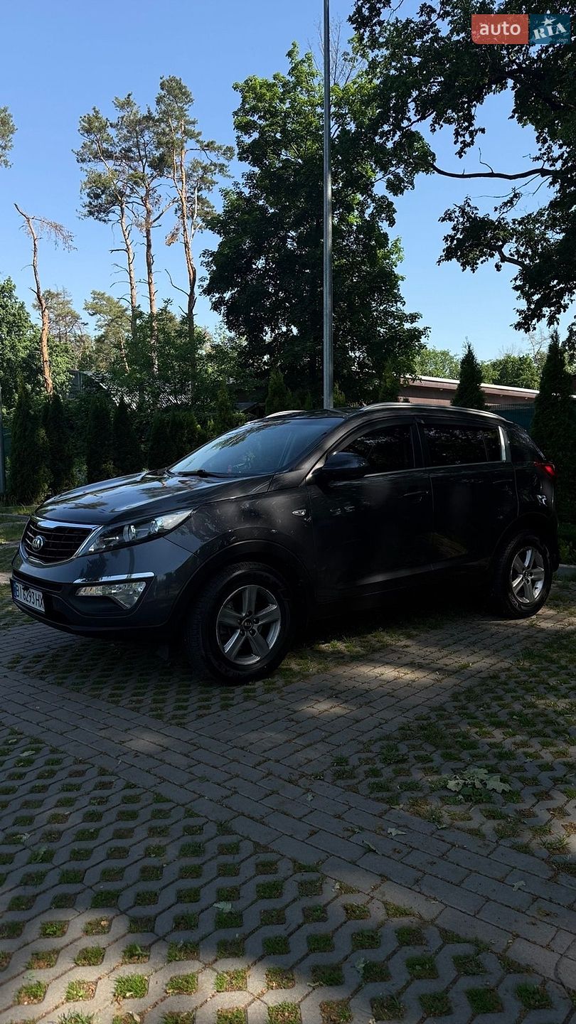 Kia Sportage 2015 VIN U5YPB81ABFL746915 фото оголошення 2 з 16