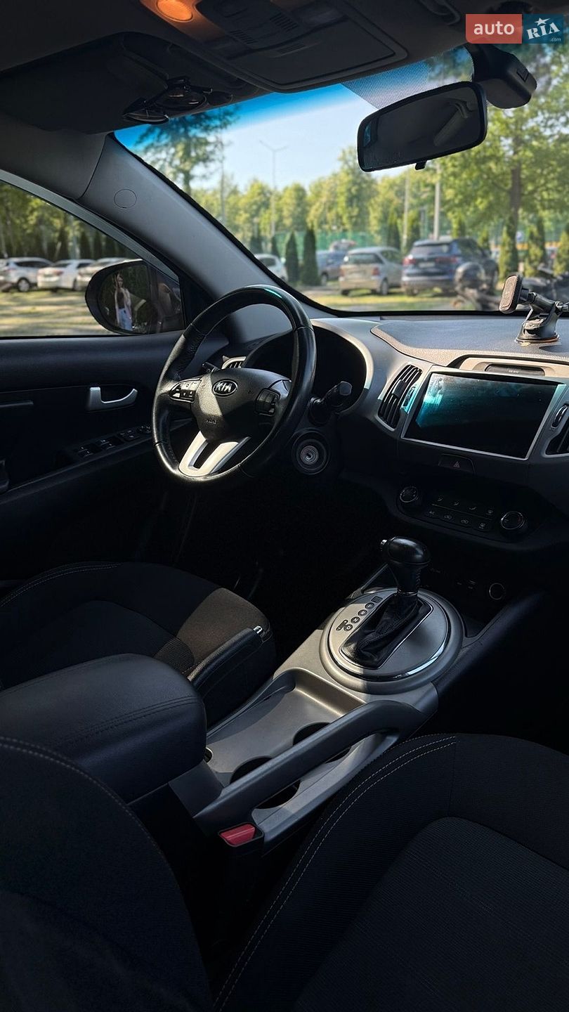 Kia Sportage 2015 VIN U5YPB81ABFL746915 фото оголошення 9 з 16
