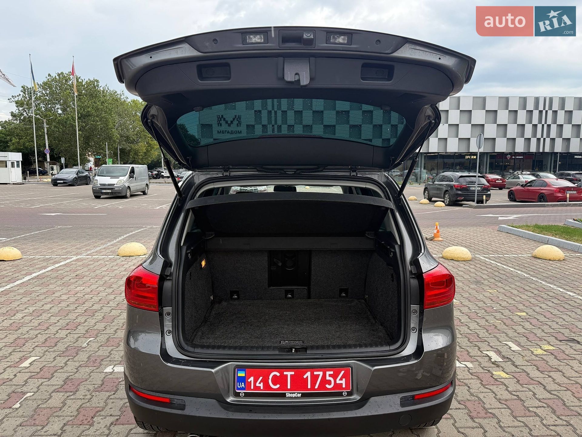 Volkswagen Tiguan 2015 VIN WVGAV7AX0FW608435 фото оголошення 5 з 11