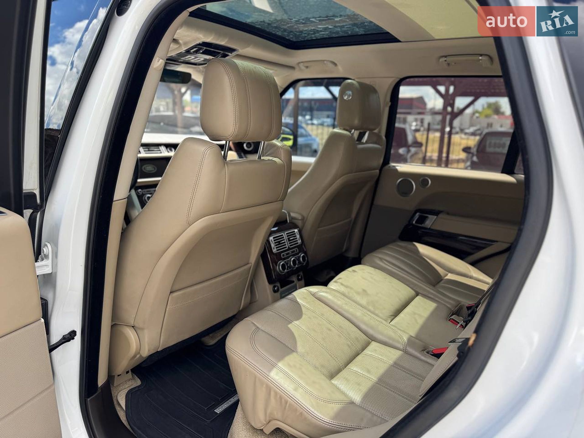 Land Rover Range Rover 2017 VIN SALGS2FK1HA367095 фото оголошення 8 з 15