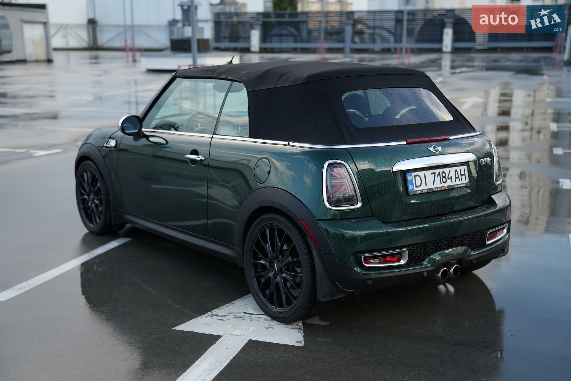 MINI Convertible 2011 VIN WMWZP3C53BTX84409 фото оголошення 6 з 42