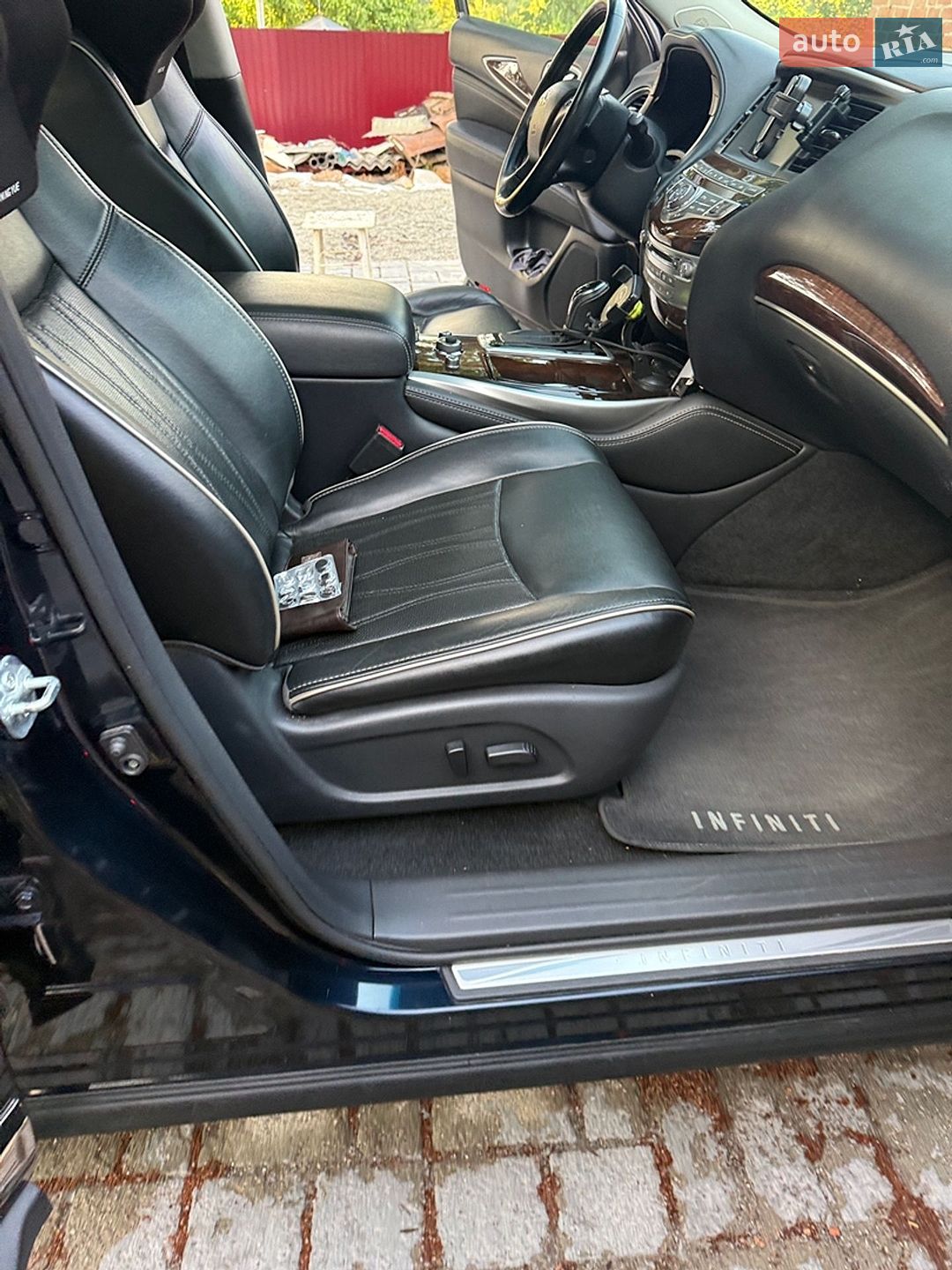 Infiniti QX60 2017 VIN 5N1CL0MBXGC534174 фото оголошення 17 з 58