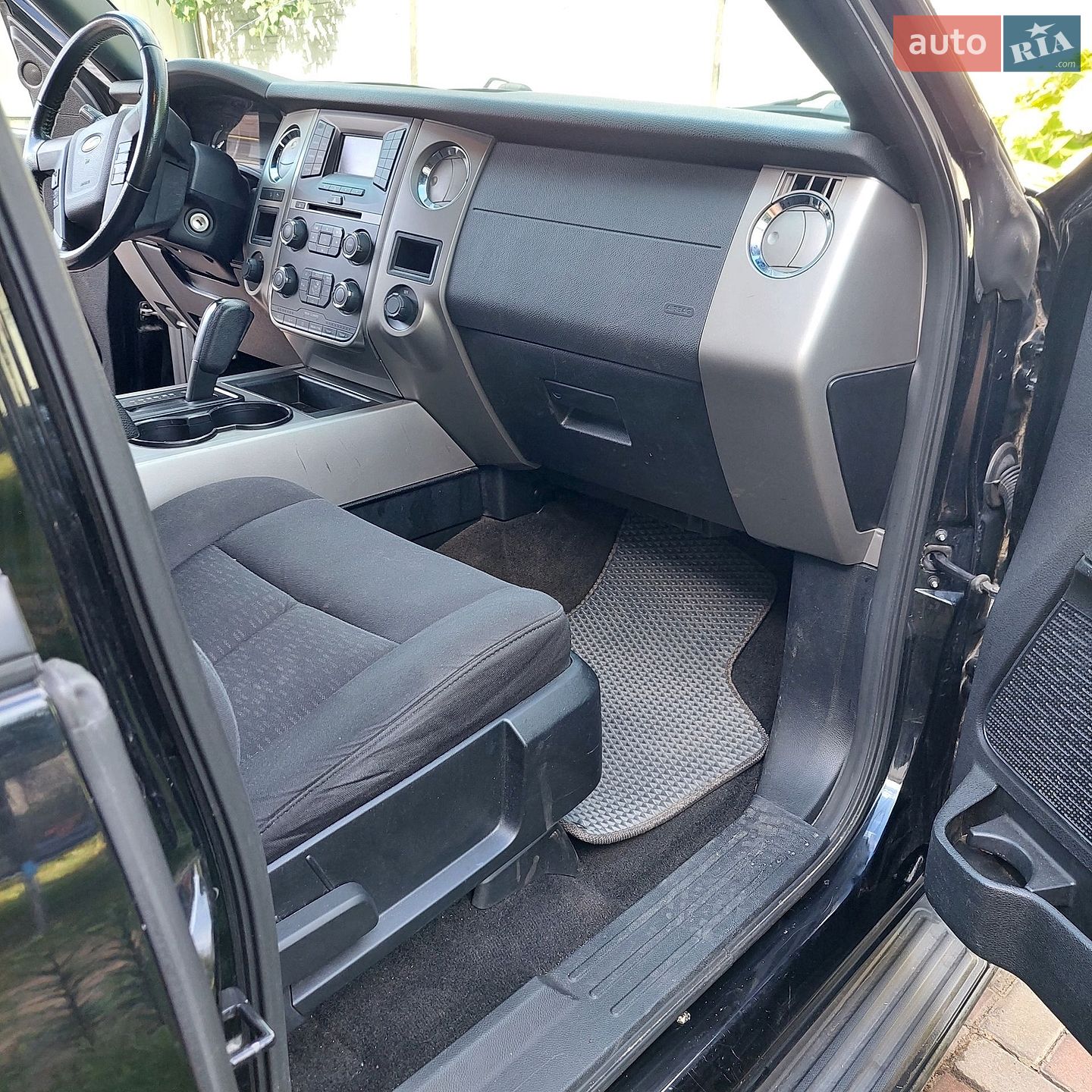 Ford Expedition 2017 VIN 1FMJK1JT0HEA69665 фото оголошення 23 з 24