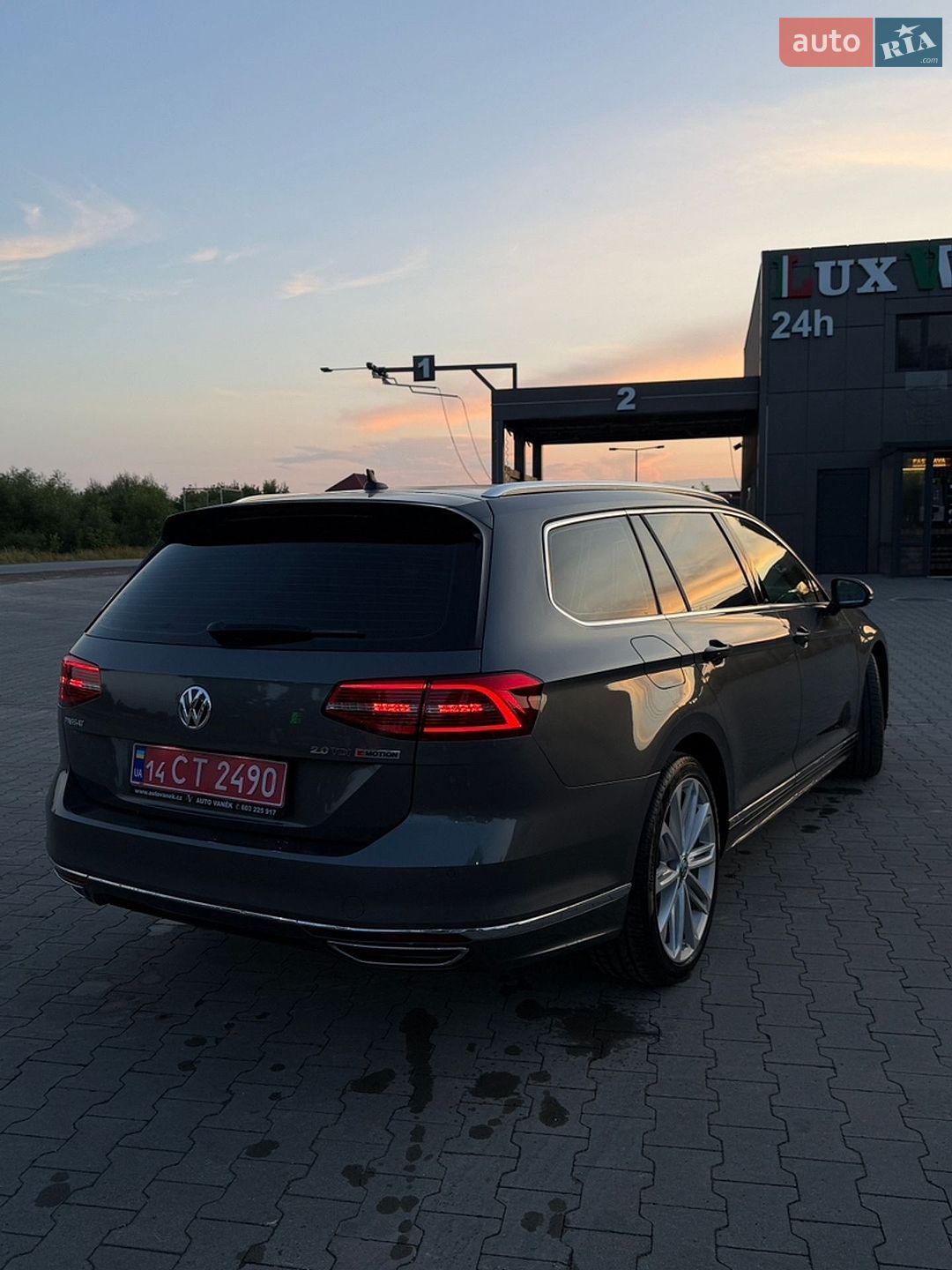 Volkswagen Passat 2015 VIN WVWZZZ3CZGE108621 фото оголошення 18 з 41